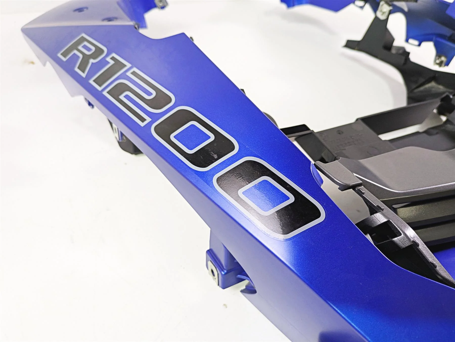 2015 BMW R1200 GS Adv K51 Front Upper Fender Racingblue 46618532214 46618536934 - Image 6