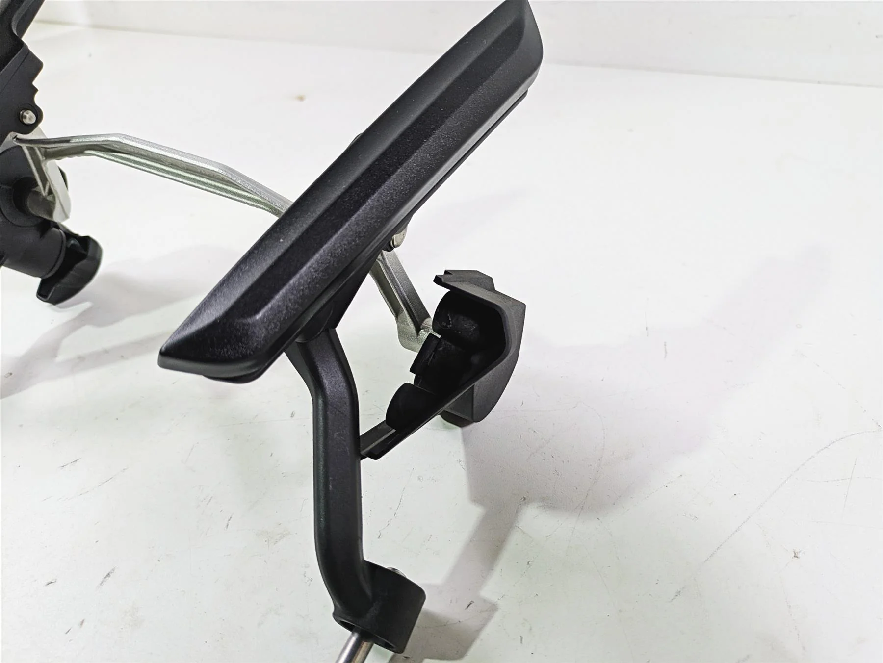 2015 BMW R1200 GS Adv K51 Front Windshield Adjustment Mount Set 46638536083 - Image 9
