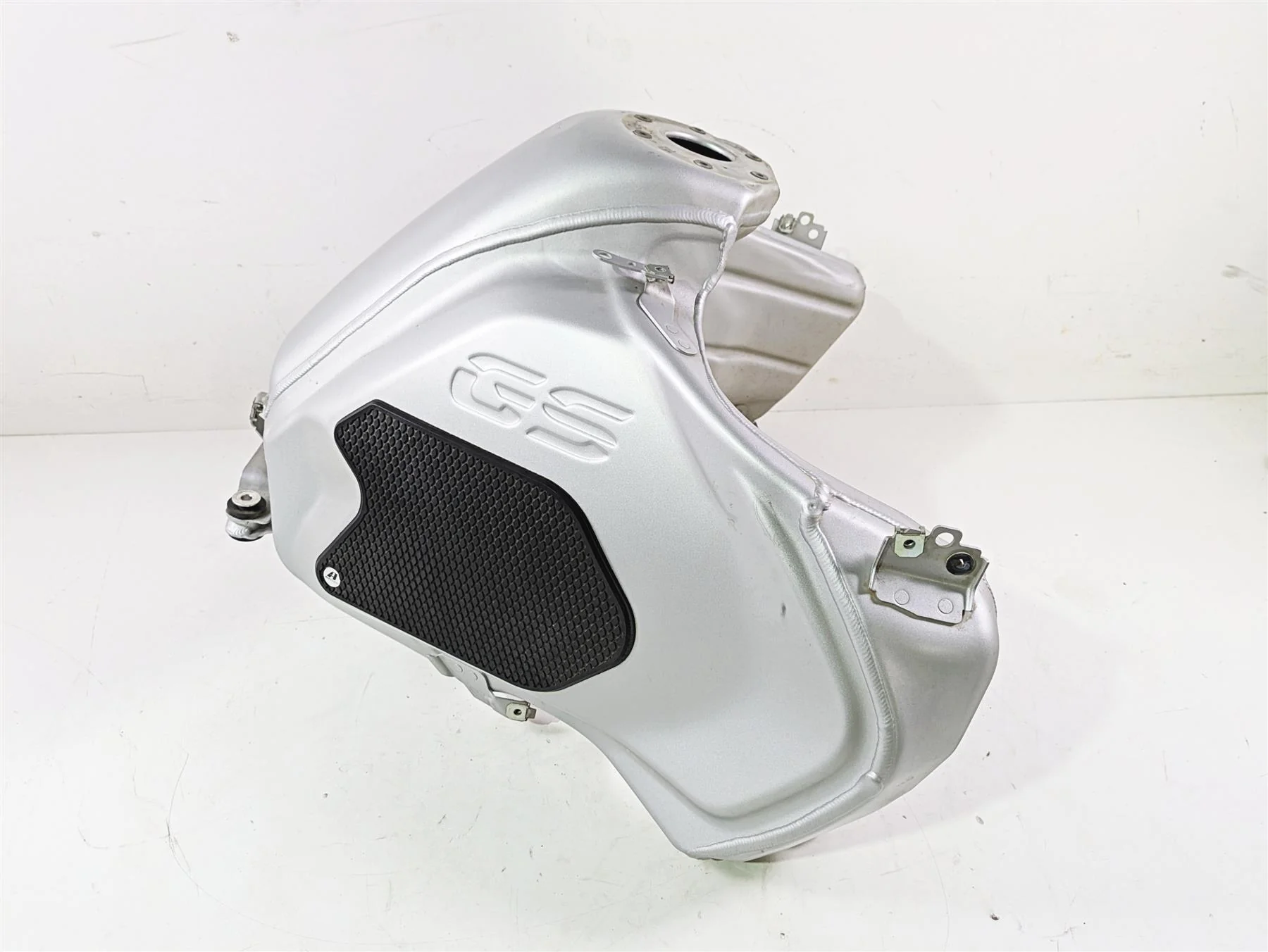 2015 BMW R1200 GS Adv K51 Fuel Gas Tank Aluminum Metallic Matt 16118537710 - Image 3
