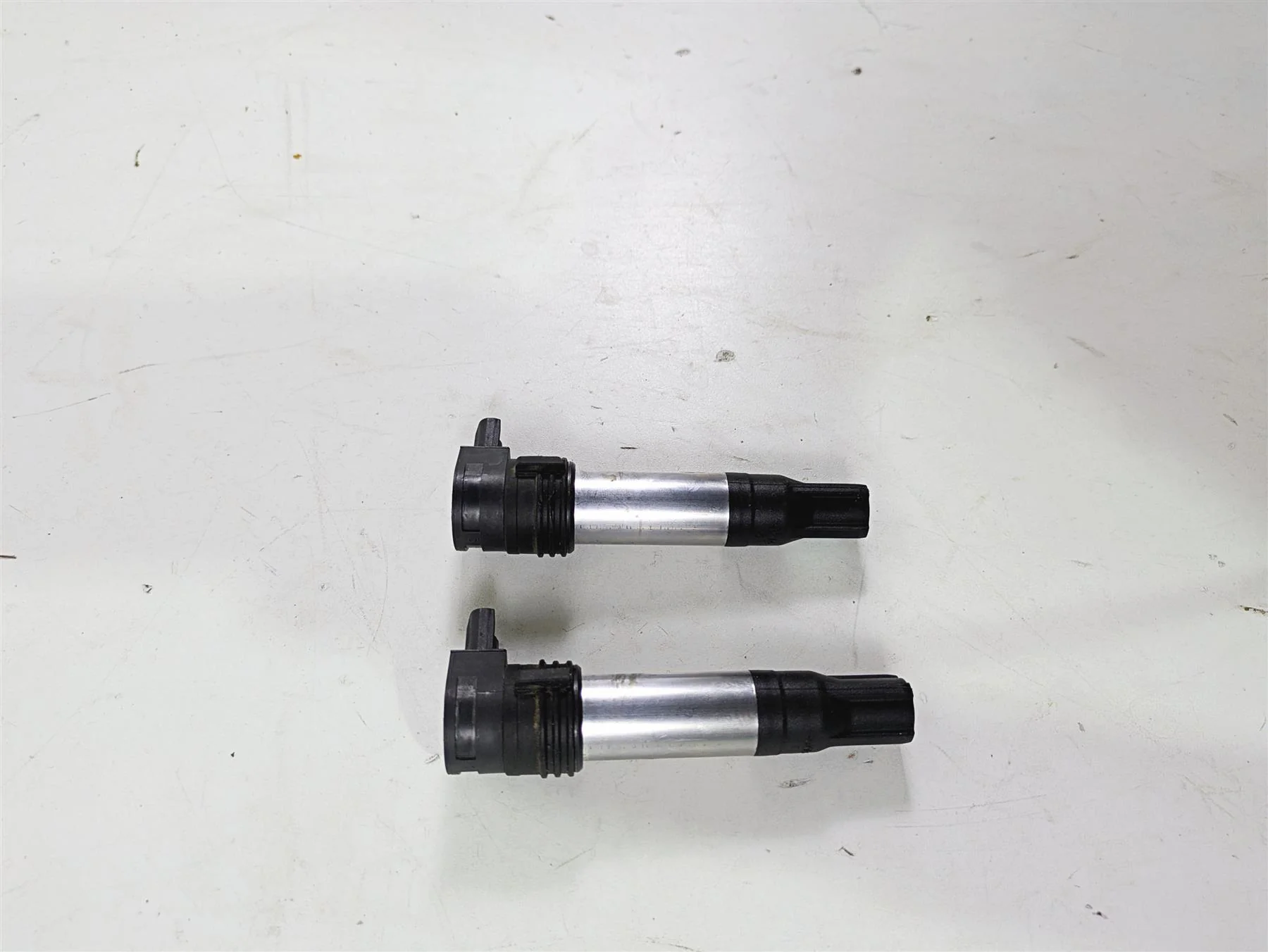 2015 BMW R1200 GS Adv K51 Ignition Coils Stick Coil Set 12138526677 - Image 2