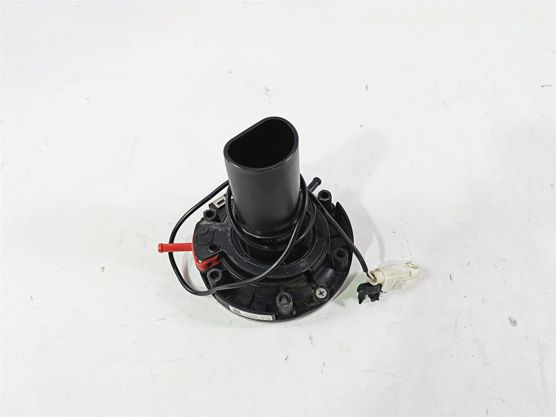 2015 BMW R1200 GS Adv K51 Keyless Ride Fuel Gas Tank Cap 16118552148 - Image 7
