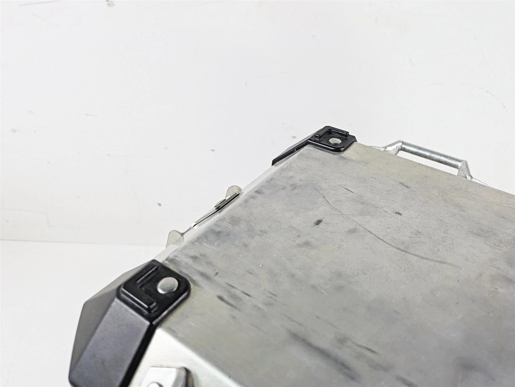 2015 BMW R1200 GS Adv K51 Left Aluminum Saddlebag Case 77411539693 - Image 11