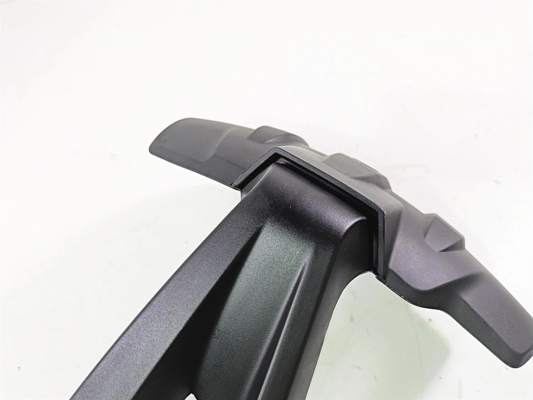 2015 BMW R1200 GS Adv K51 Rear Lower Fender Mud Guard 46628533657 - Image 8