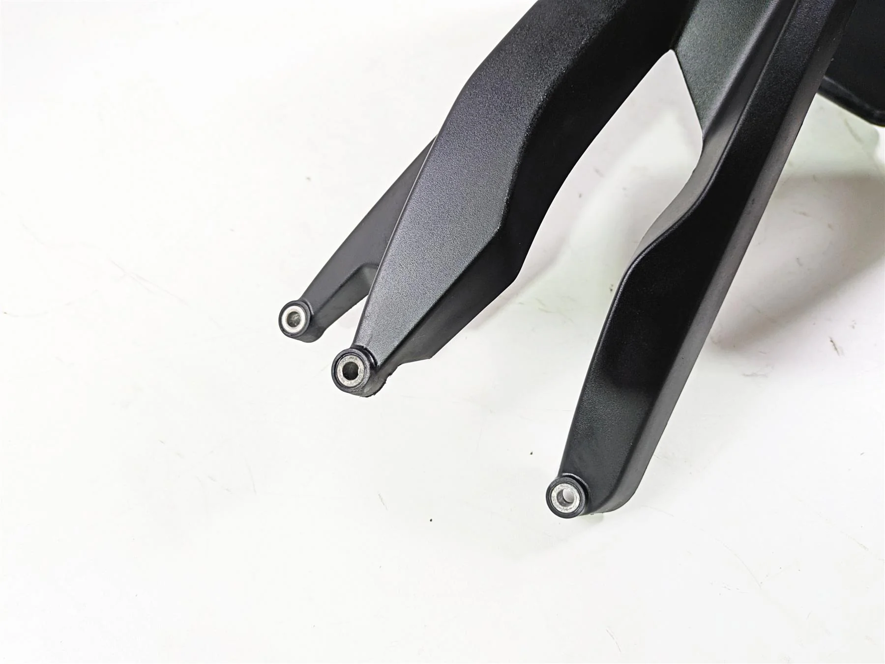 2015 BMW R1200 GS Adv K51 Rear Lower Fender Mud Guard 46628533657 - Image 9
