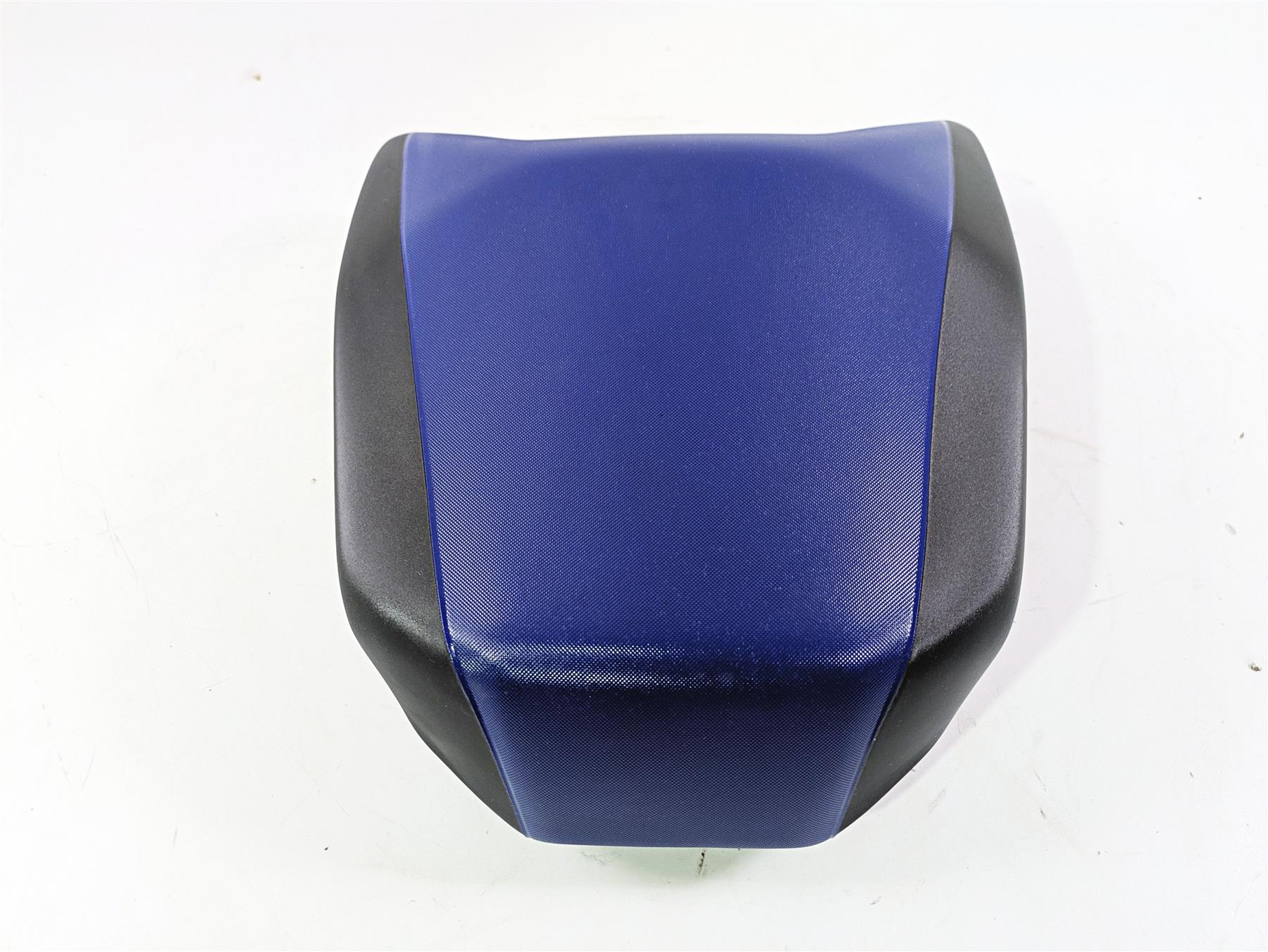 2015 BMW R1200 GS Adv K51 Rear Seat Saddle Black Blue & Tools 52538537859 - Image 2