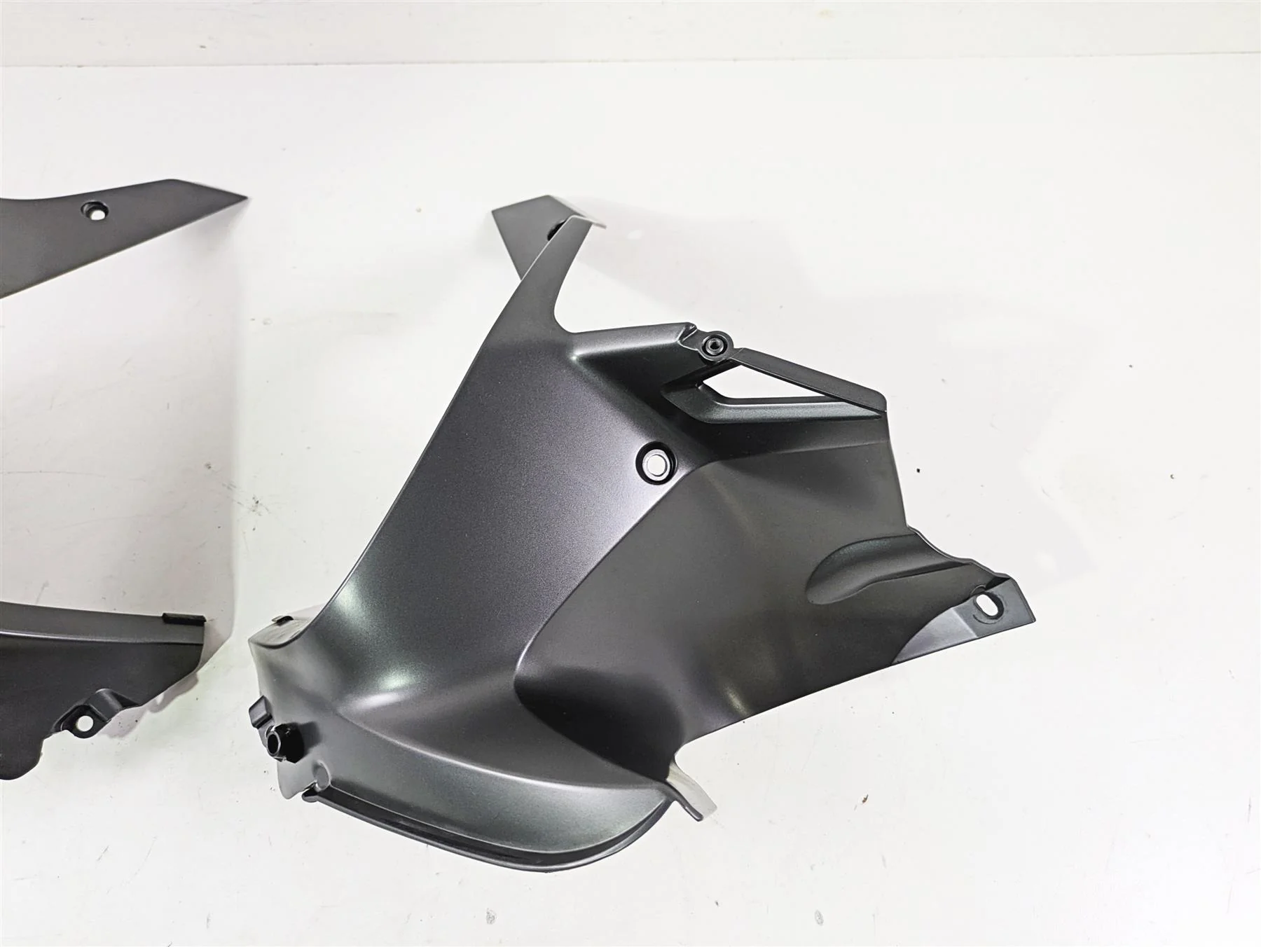2015 BMW R1200 GS Adv K51 Side Infill Lower Fairing Set 46638536937 46638536938 - Image 2