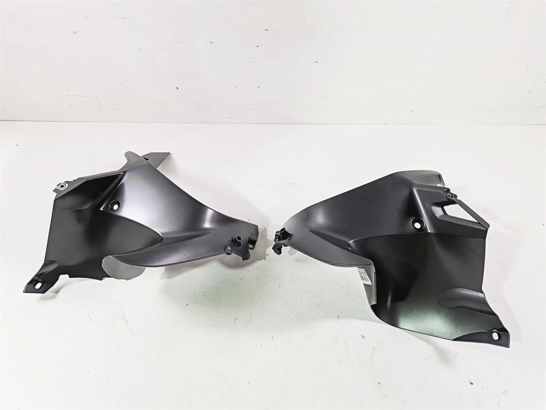 2015 BMW R1200 GS Adv K51 Side Infill Lower Fairing Set 46638536937 46638536938 - Image 6