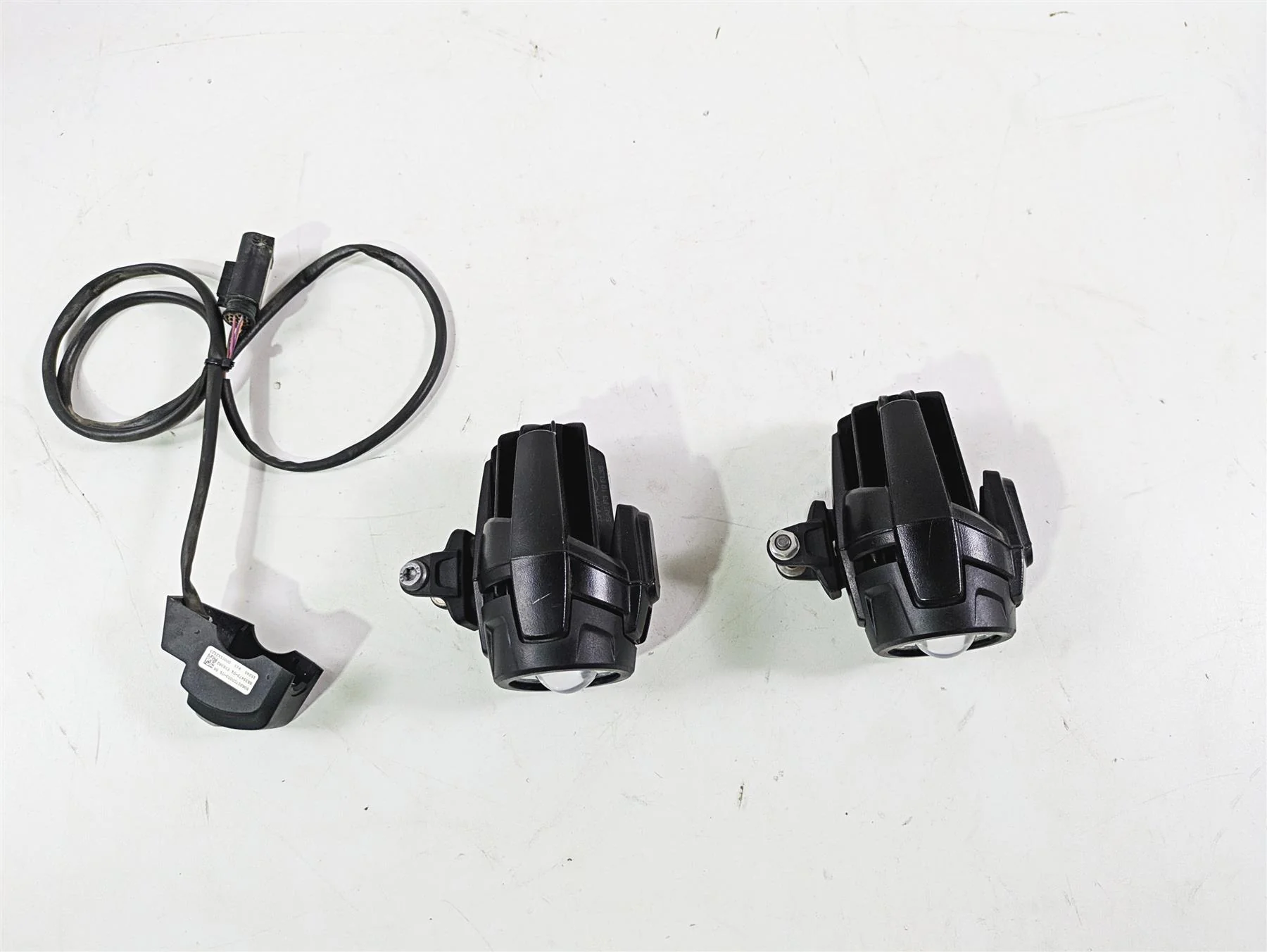 2015 BMW R1200 GS Adv K51 Spot Led Auxiliary Light Set & Wiring 63178532147 - Image 4