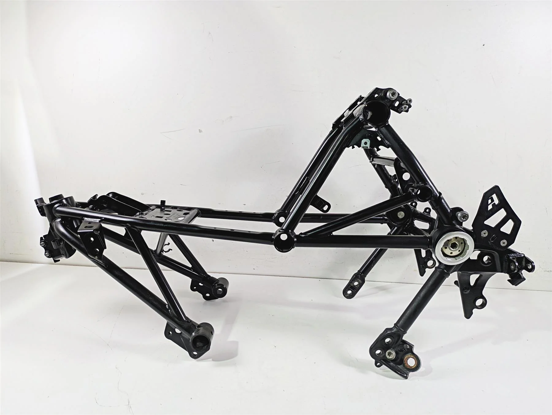 2015 BMW R1200 GS Adv K51 Straight Black Frame Chassis & Seat Mounts With Clean Tennessee Title 46518550714 - Image 6