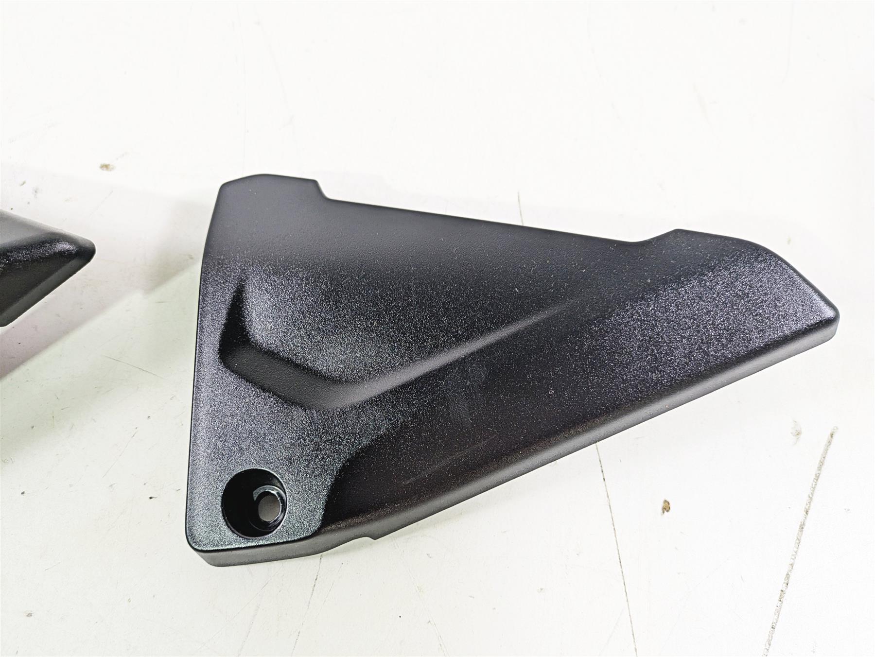 2015 BMW R1200GS Adv K51 Battery Side Cover Fairing Set 46638523155 46638523156 - Image 5