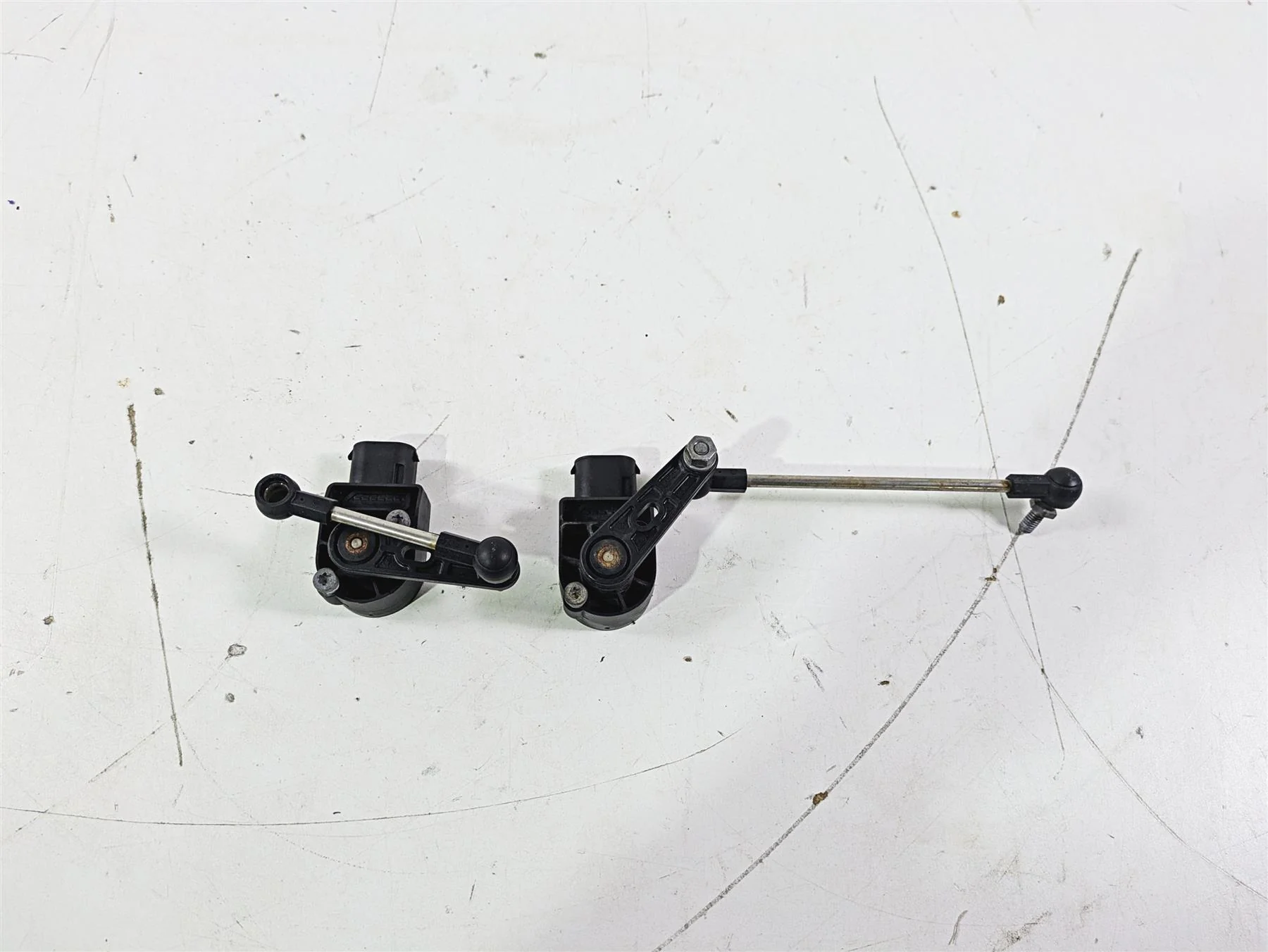 2015 BMW R1200GS Adv K51 Front & Rear Leveling Sensor 37146860843 37146870000 - Image 12