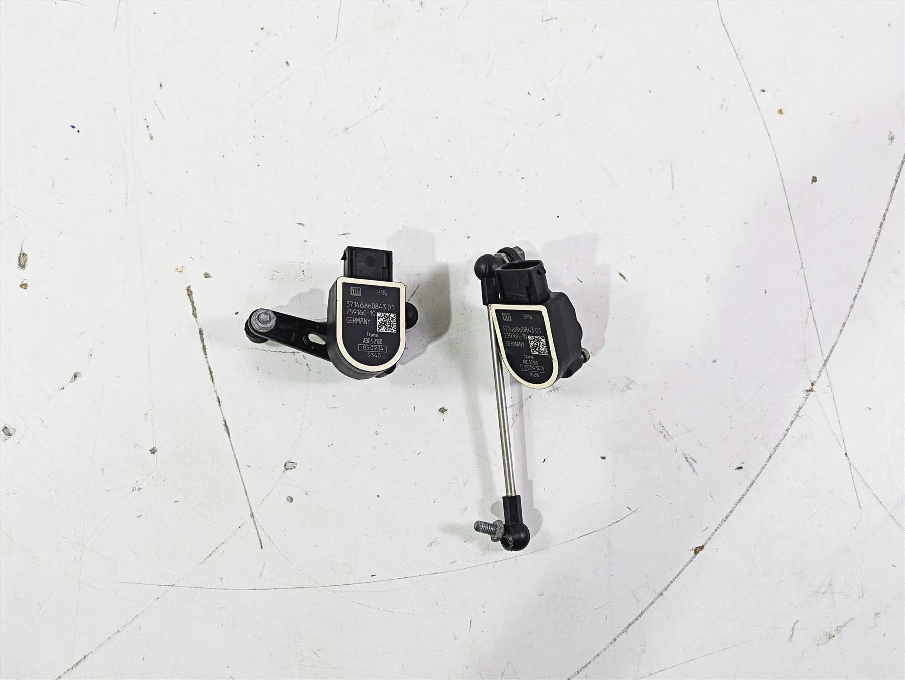 2015 BMW R1200GS Adv K51 Front & Rear Leveling Sensor 37146860843 37146870000 - Image 4