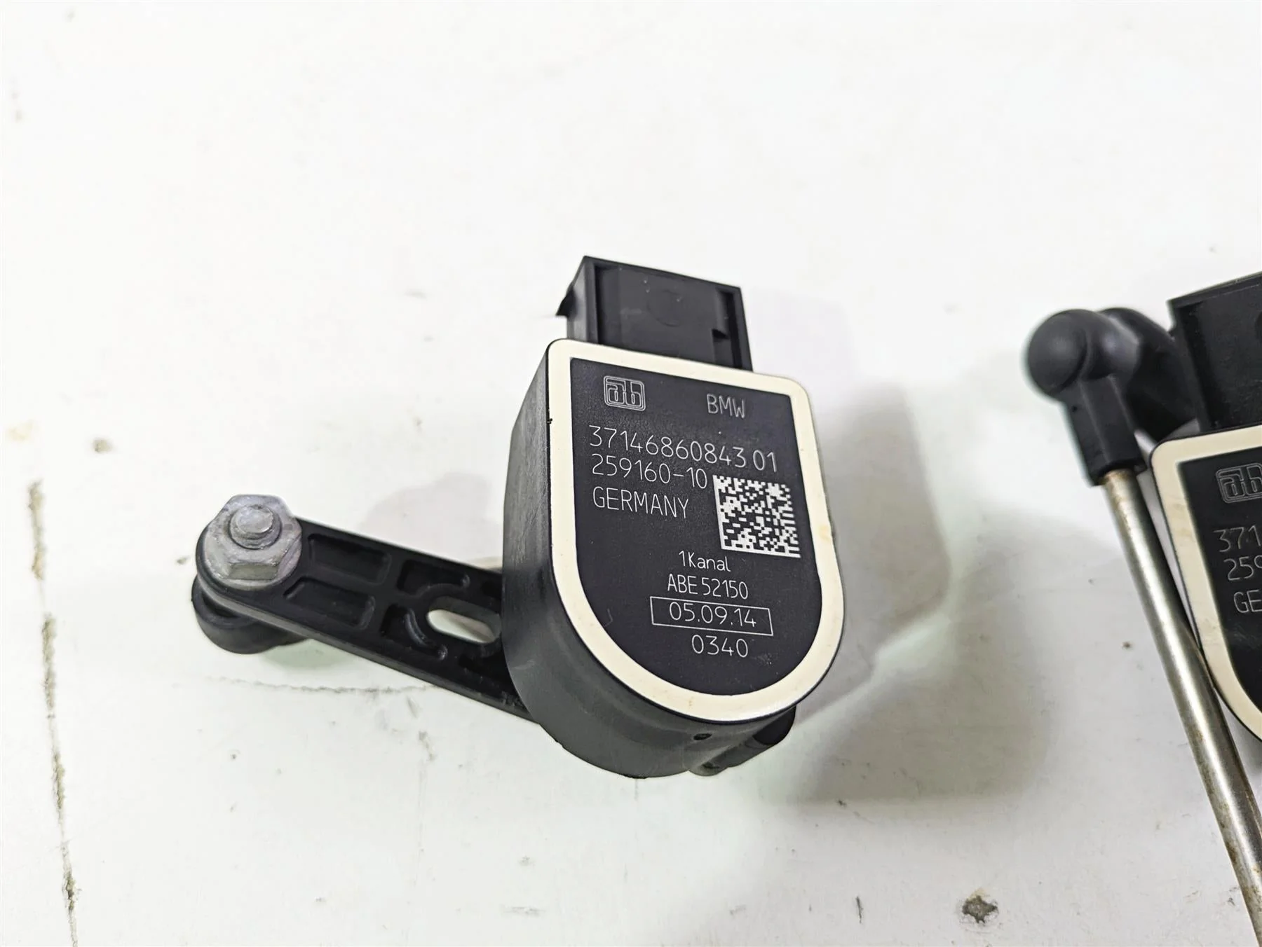 2015 BMW R1200GS Adv K51 Front & Rear Leveling Sensor 37146860843 37146870000 - Image 6