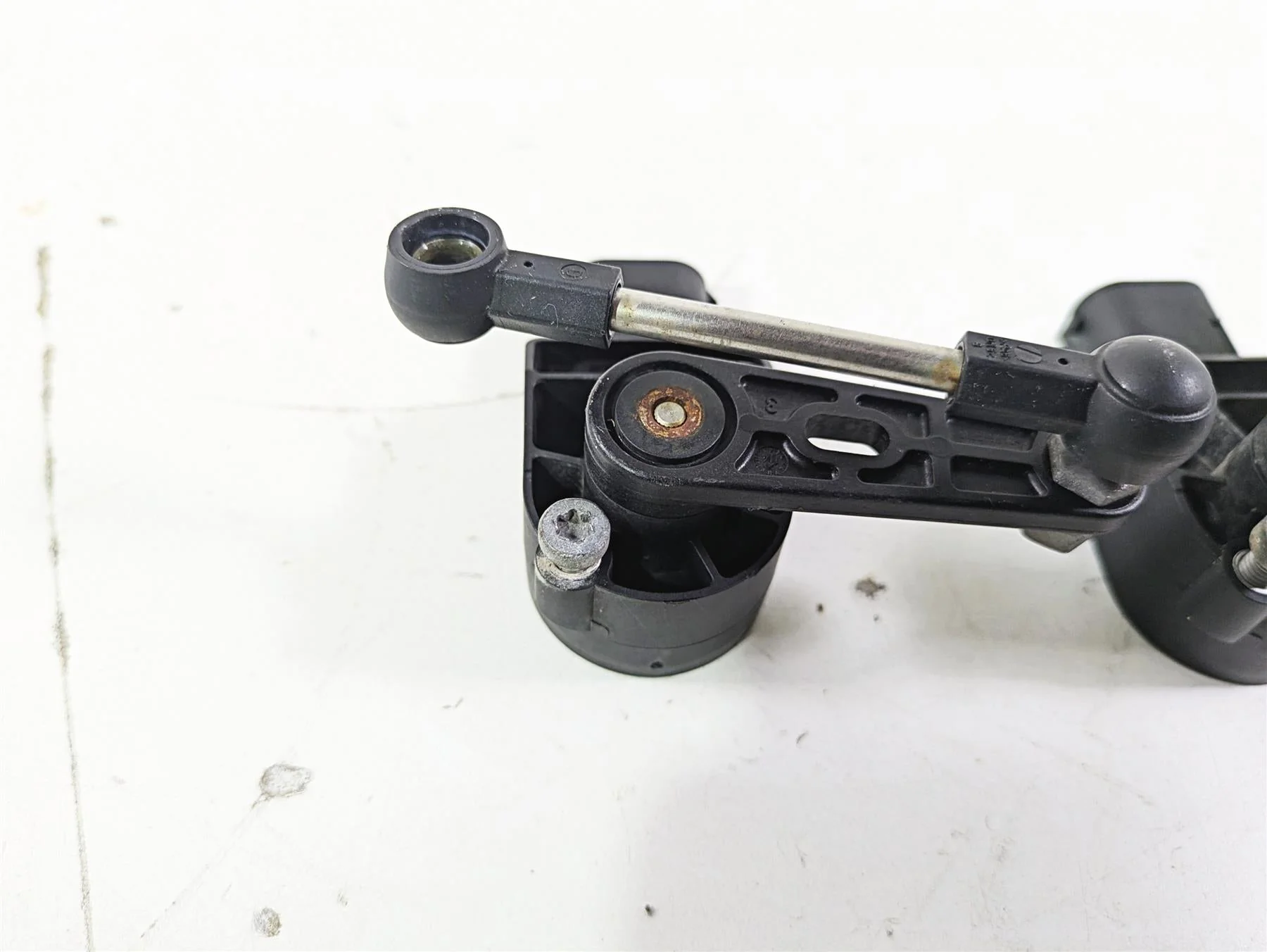 2015 BMW R1200GS Adv K51 Front & Rear Leveling Sensor 37146860843 37146870000 - Image 8