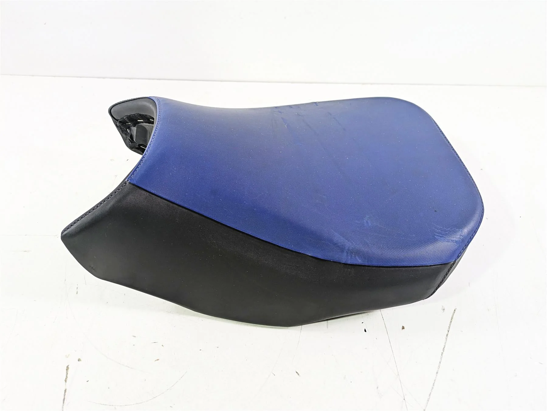 2015 BMW R1200GS Adv K51 Front Seat Saddle Blue Black Tear 52538537858 - Image 3