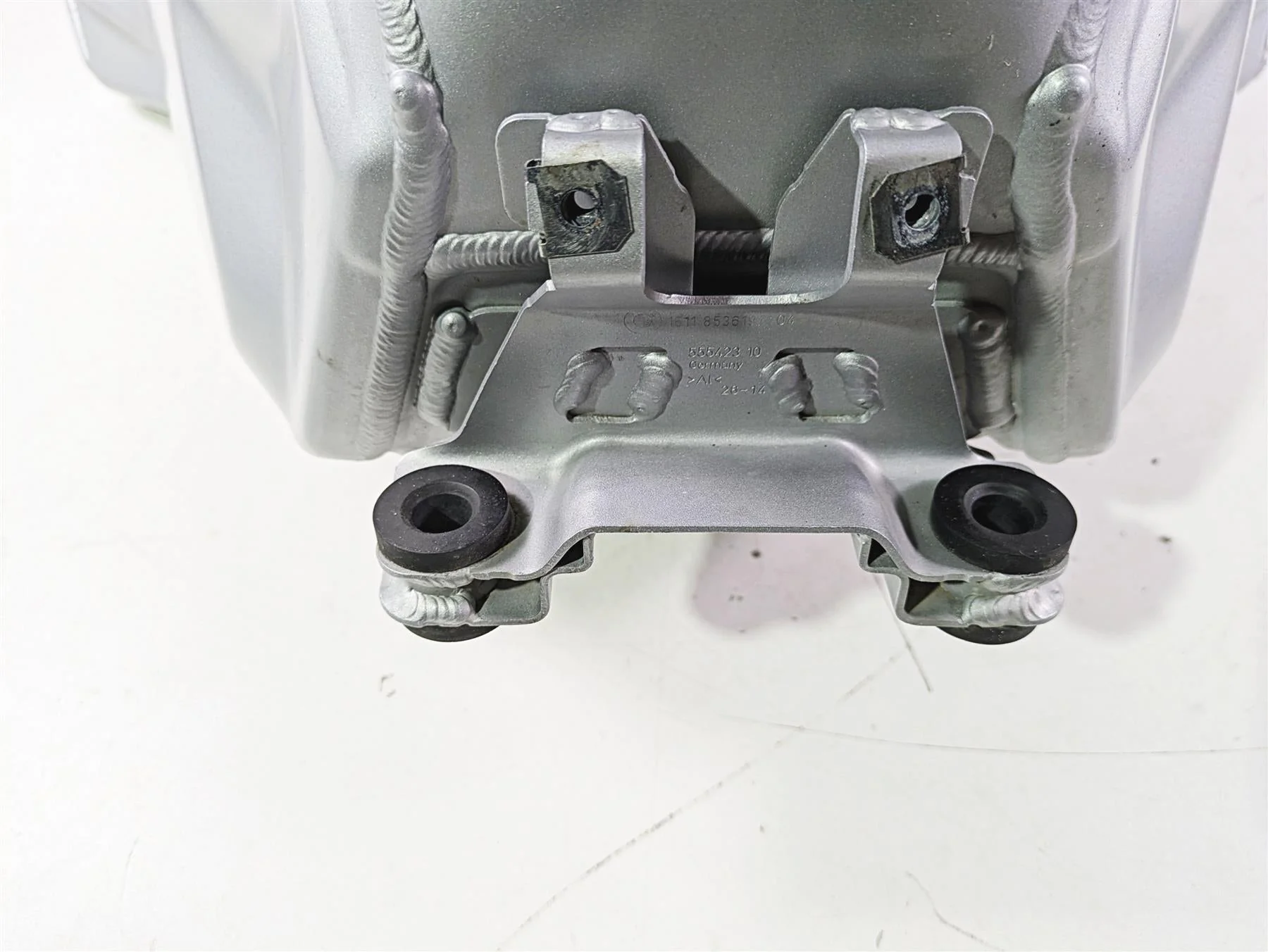 2015 BMW R1200GS Adv K51 Fuel Gas Petrol Tank 16118536188 - Image 6