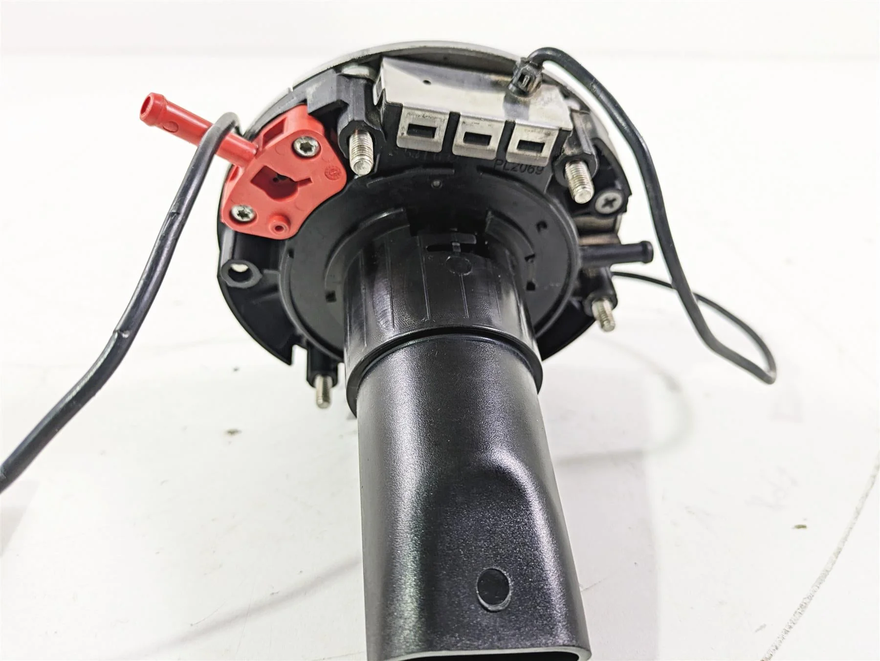 2015 BMW R1200GS Adv K51 Keyless Electronic Fuel Gas Petrol Lid Cap 8552148 - Image 6