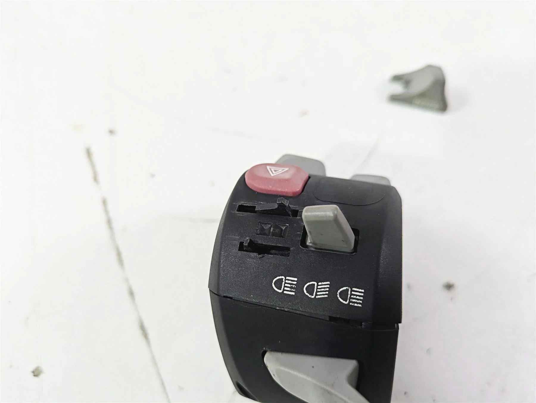 2015 BMW R1200GS Adv K51 Left Hand Control Switch READ 61318549965 - Image 9