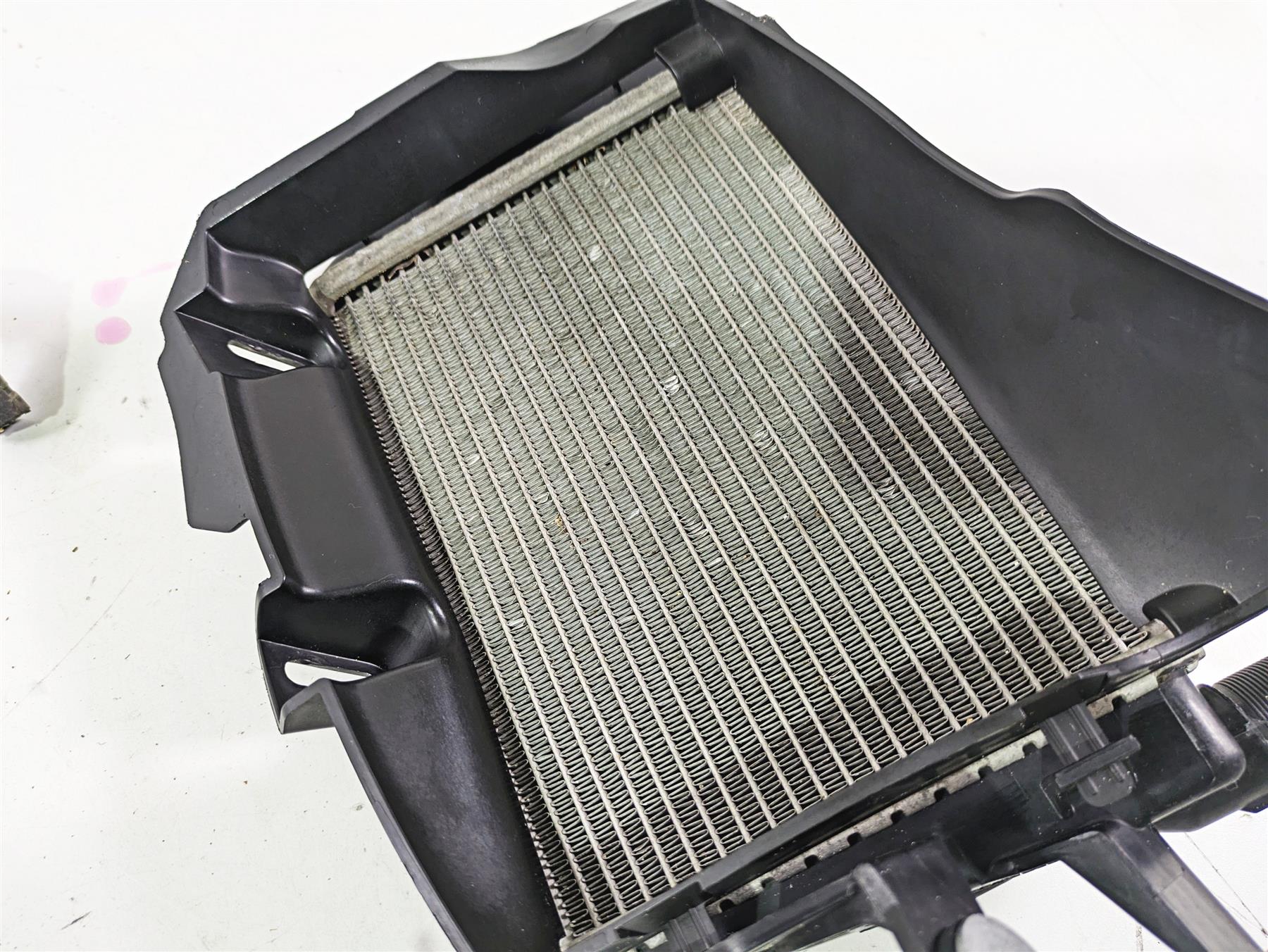 2015 BMW R1200GS Adv K51 Left Radiator Thermostat Fan Cover 17118546408 - Image 5