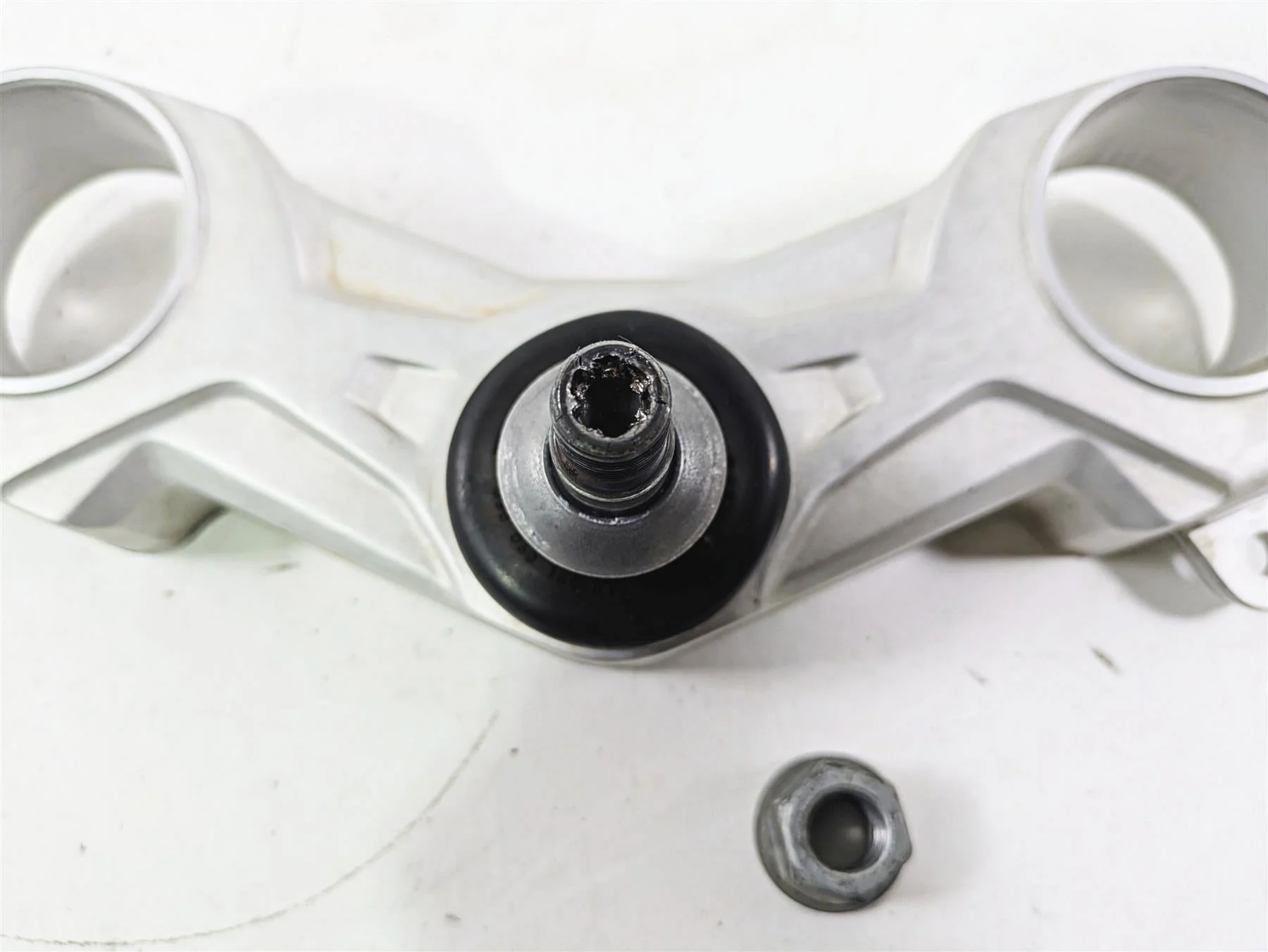 2015 BMW R1200GS Adv K51 Lower Triple Tree Ball Joint READ 31428549490 - Image 2