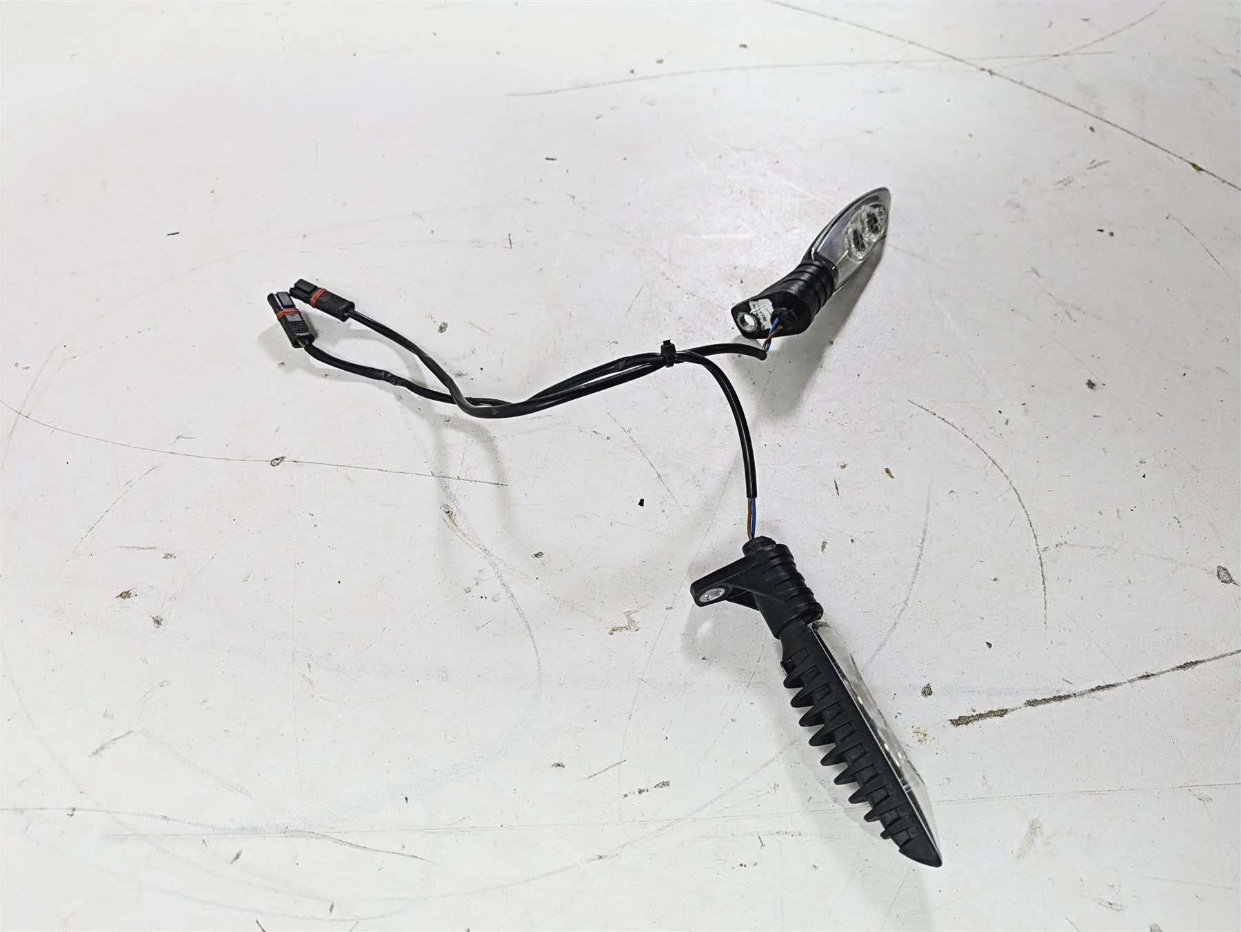 2015 BMW R1200GS Adv K51 Oem LED Front Blinker Turn Signal Set 63238522500 - Image 2