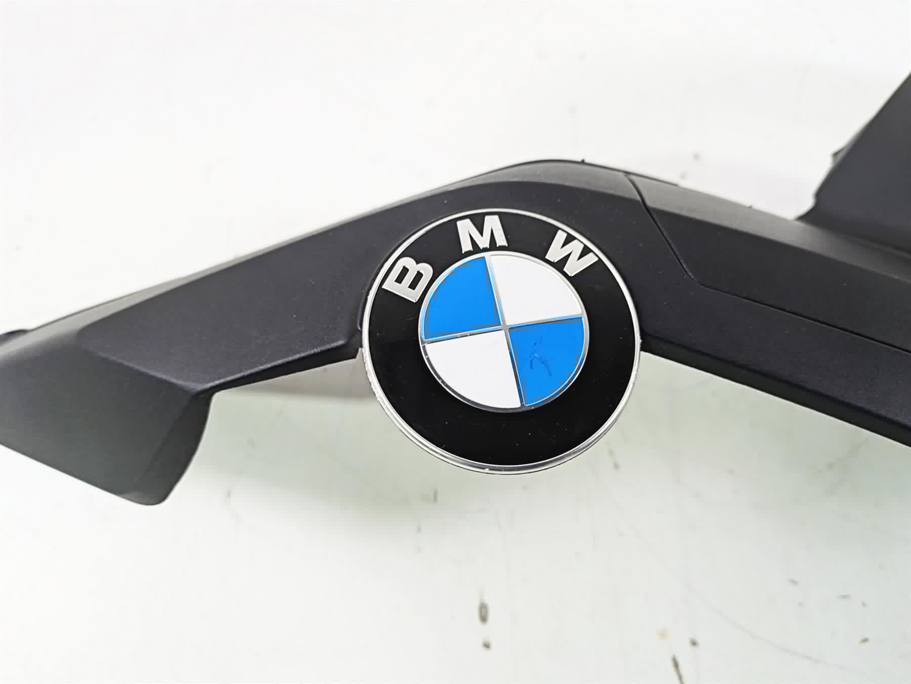 2015 BMW R1200GS Adv K51 Right Main Side Fairing Cover Set 46638536940 - Image 4