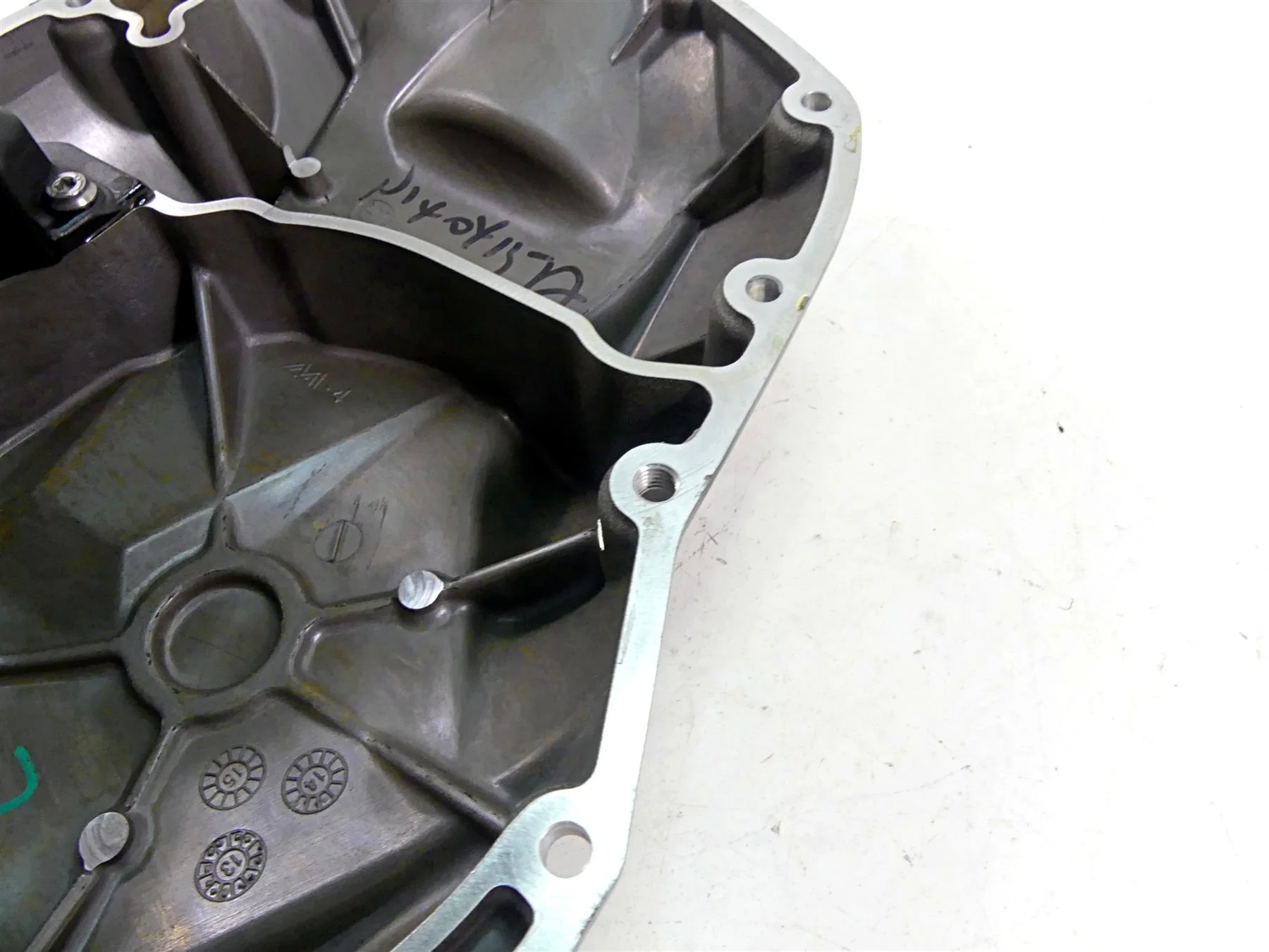 2015 BMW R1200GS GSW K50 Front Engine Aluminum Cover + Oil Tank 11148523960 - Image 10