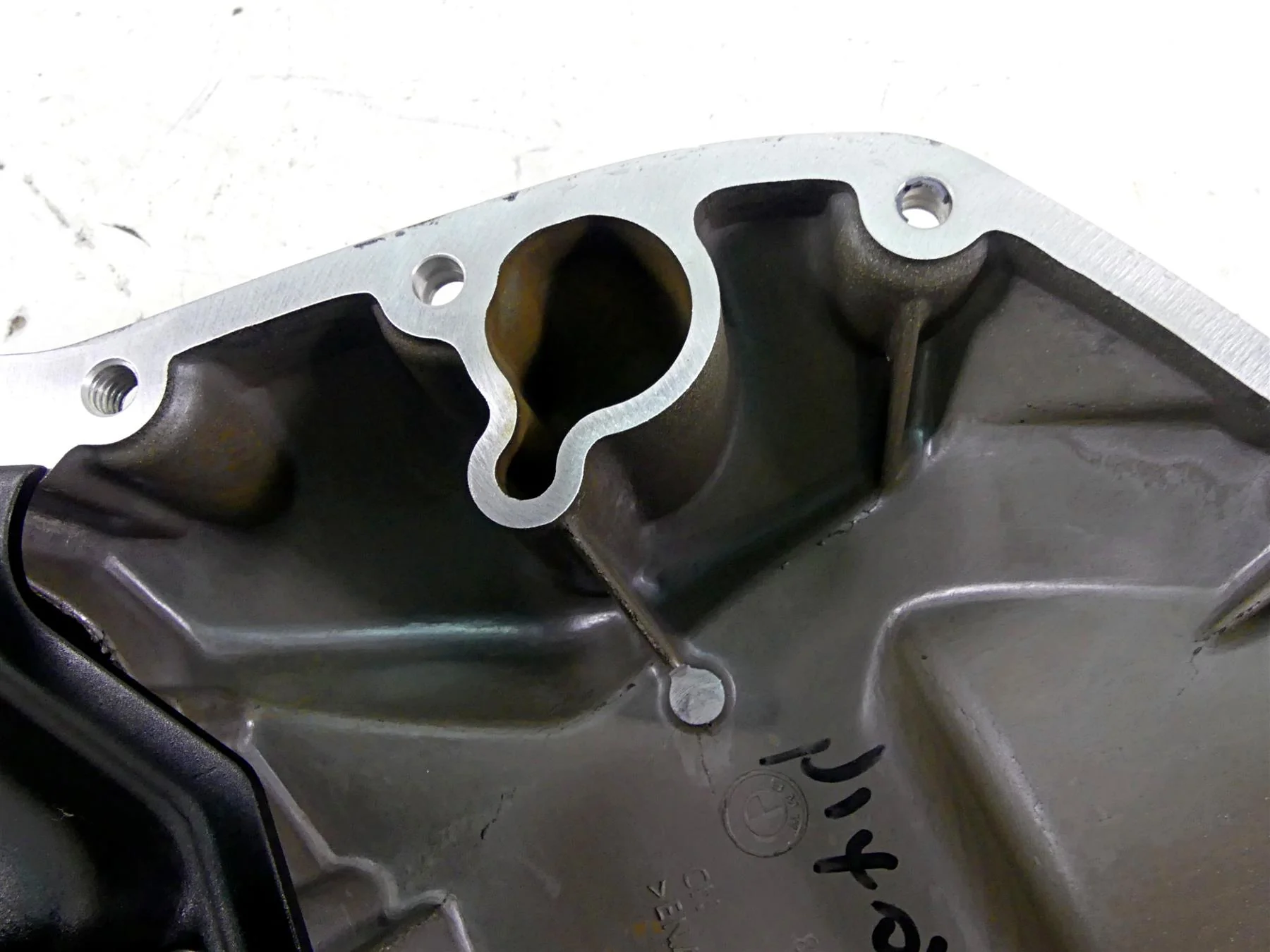 2015 BMW R1200GS GSW K50 Front Engine Aluminum Cover + Oil Tank 11148523960 - Image 11
