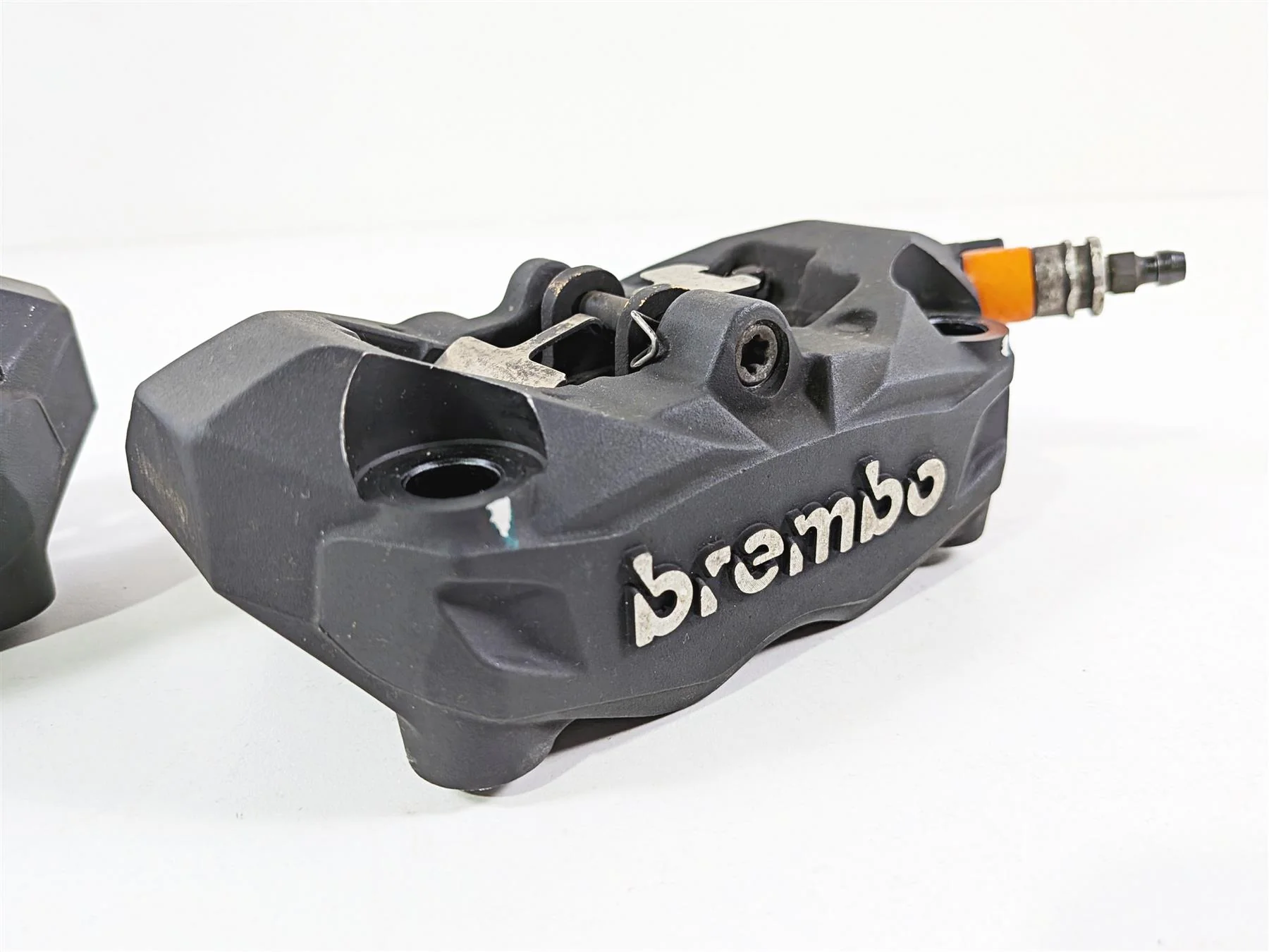 2015 BMW R1200GS  K50 Brembo 100mm Front Brake Calipers 34118556205 34118556206 - Image 12