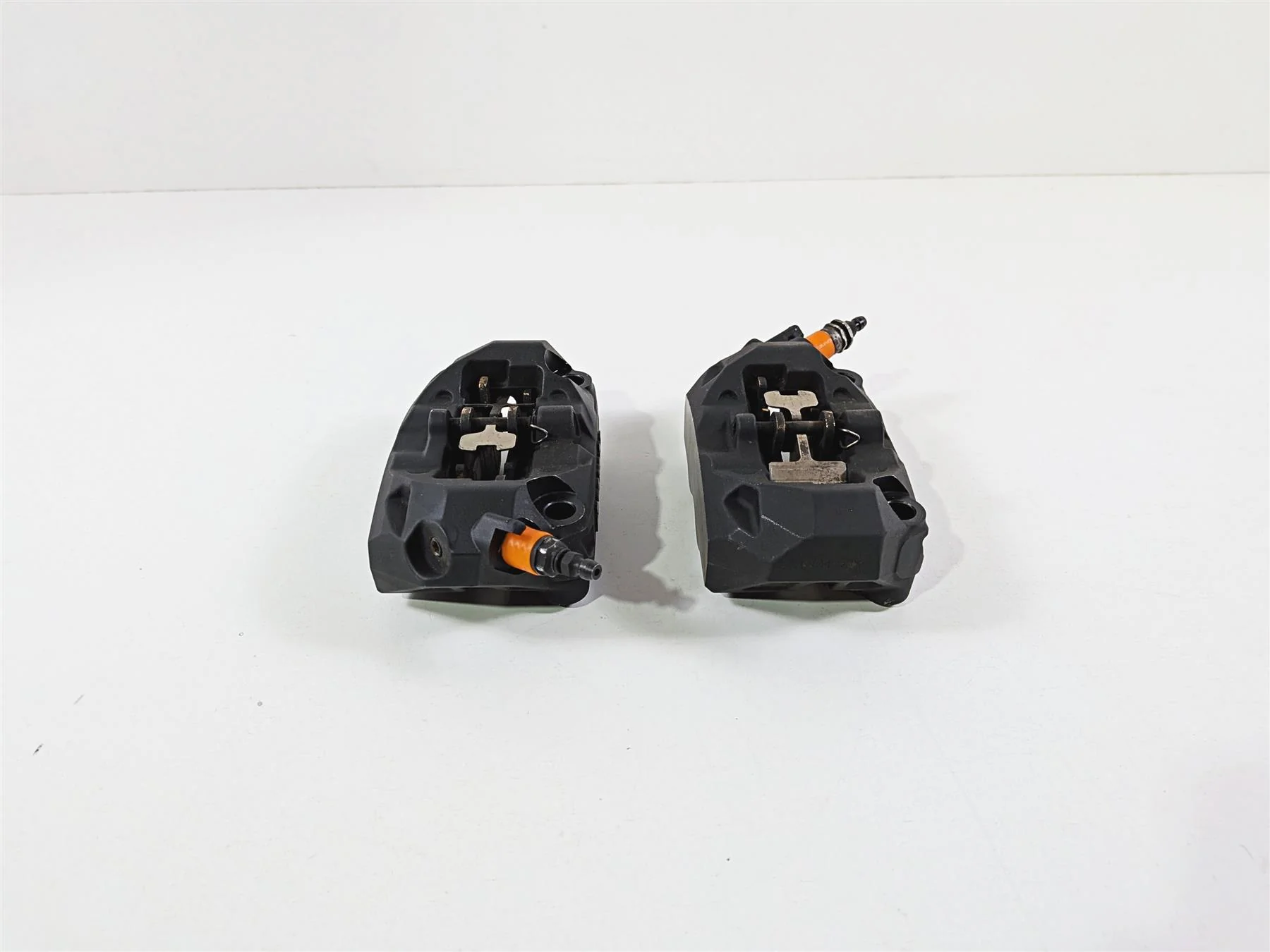 2015 BMW R1200GS  K50 Brembo 100mm Front Brake Calipers 34118556205 34118556206 - Image 4