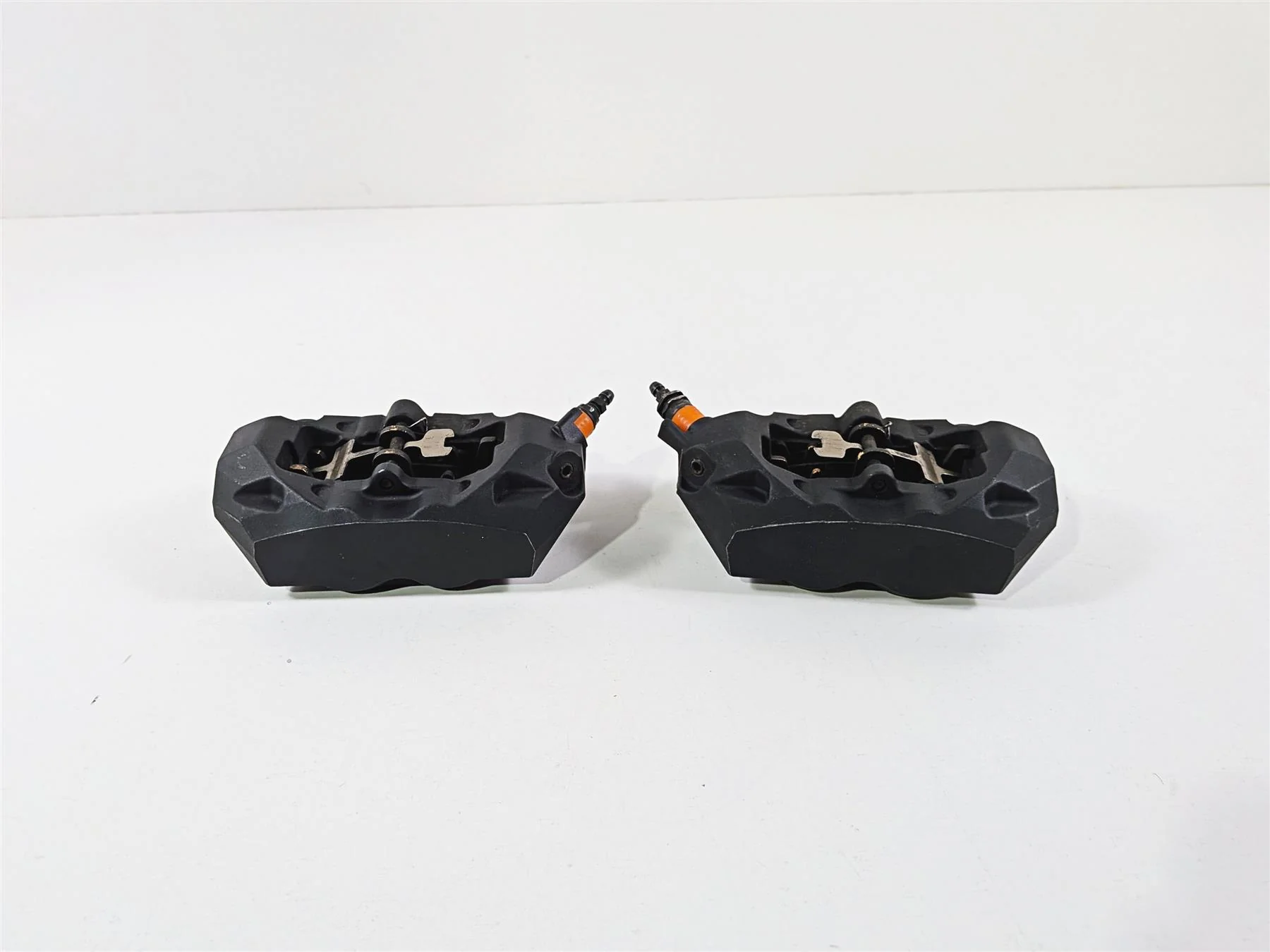 2015 BMW R1200GS  K50 Brembo 100mm Front Brake Calipers 34118556205 34118556206 - Image 5