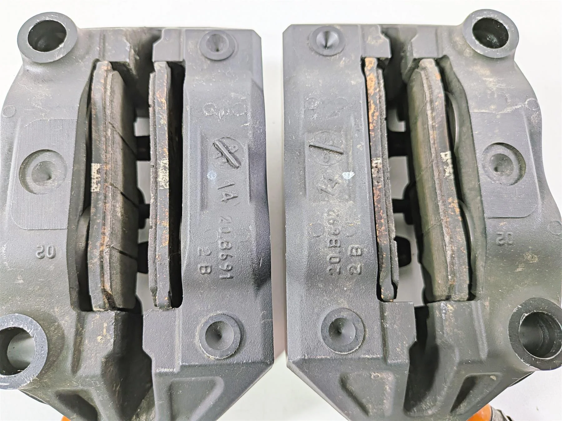 2015 BMW R1200GS  K50 Brembo 100mm Front Brake Calipers 34118556205 34118556206 - Image 9
