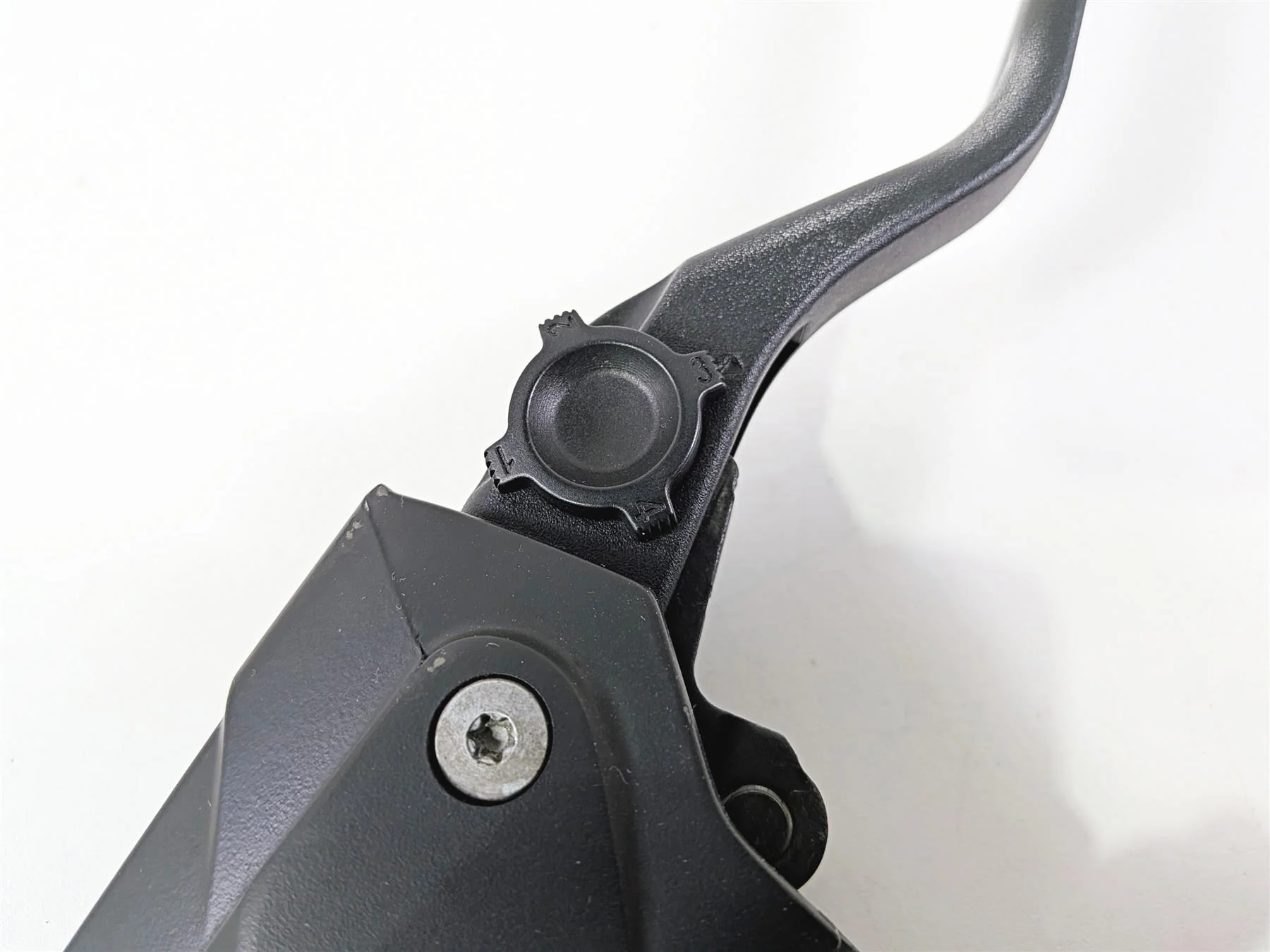 2015 BMW R1200GS K50 Front Brake Master Cylinder & Lever 32728559604 - Image 11
