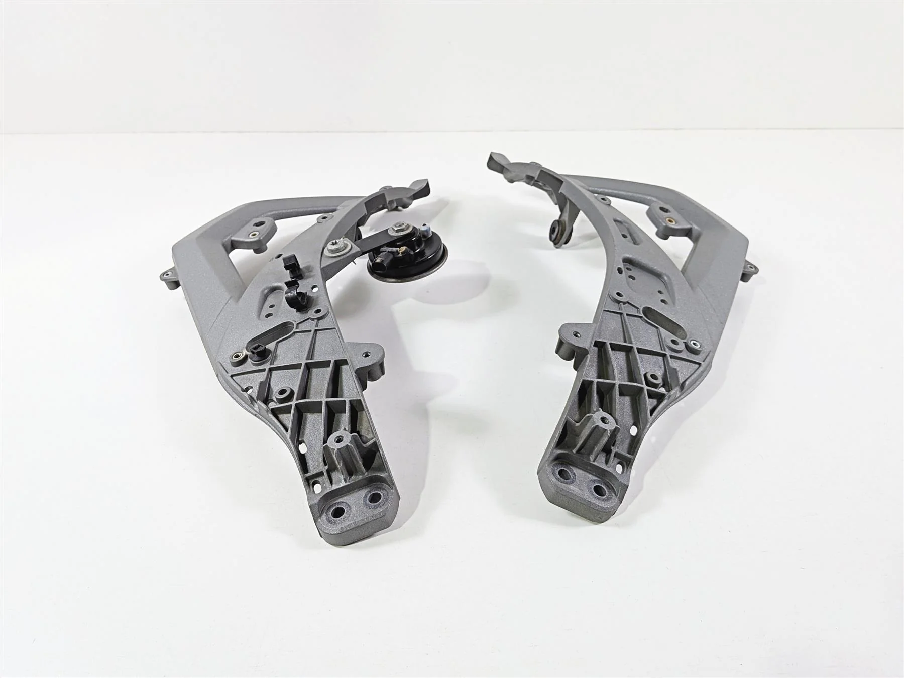 2015 BMW R1200GS K50 Front Left Right Side Stay Mounts Carrier Set 46638528674 - Image 5