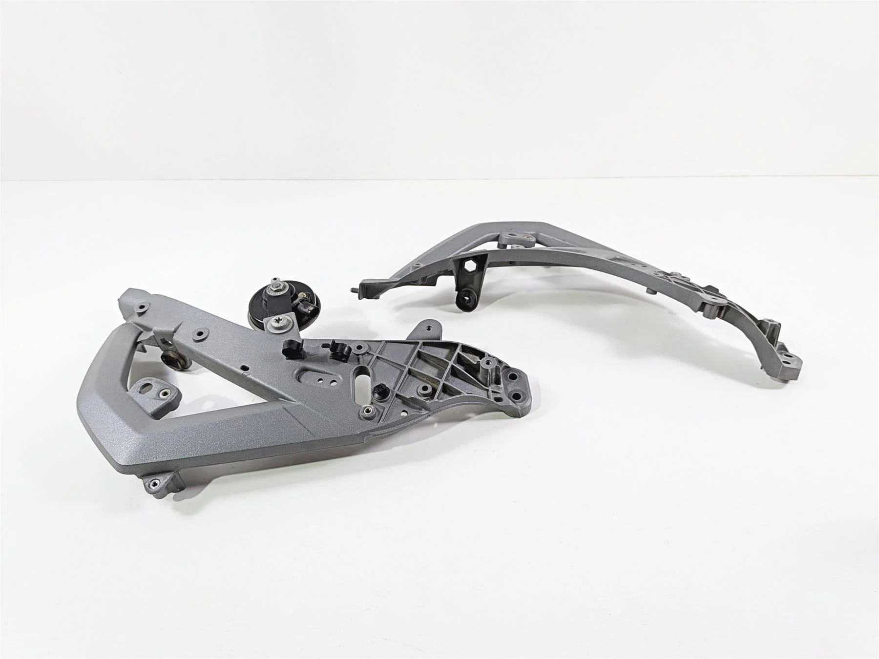 2015 BMW R1200GS K50 Front Left Right Side Stay Mounts Carrier Set 46638528674 - Image 6