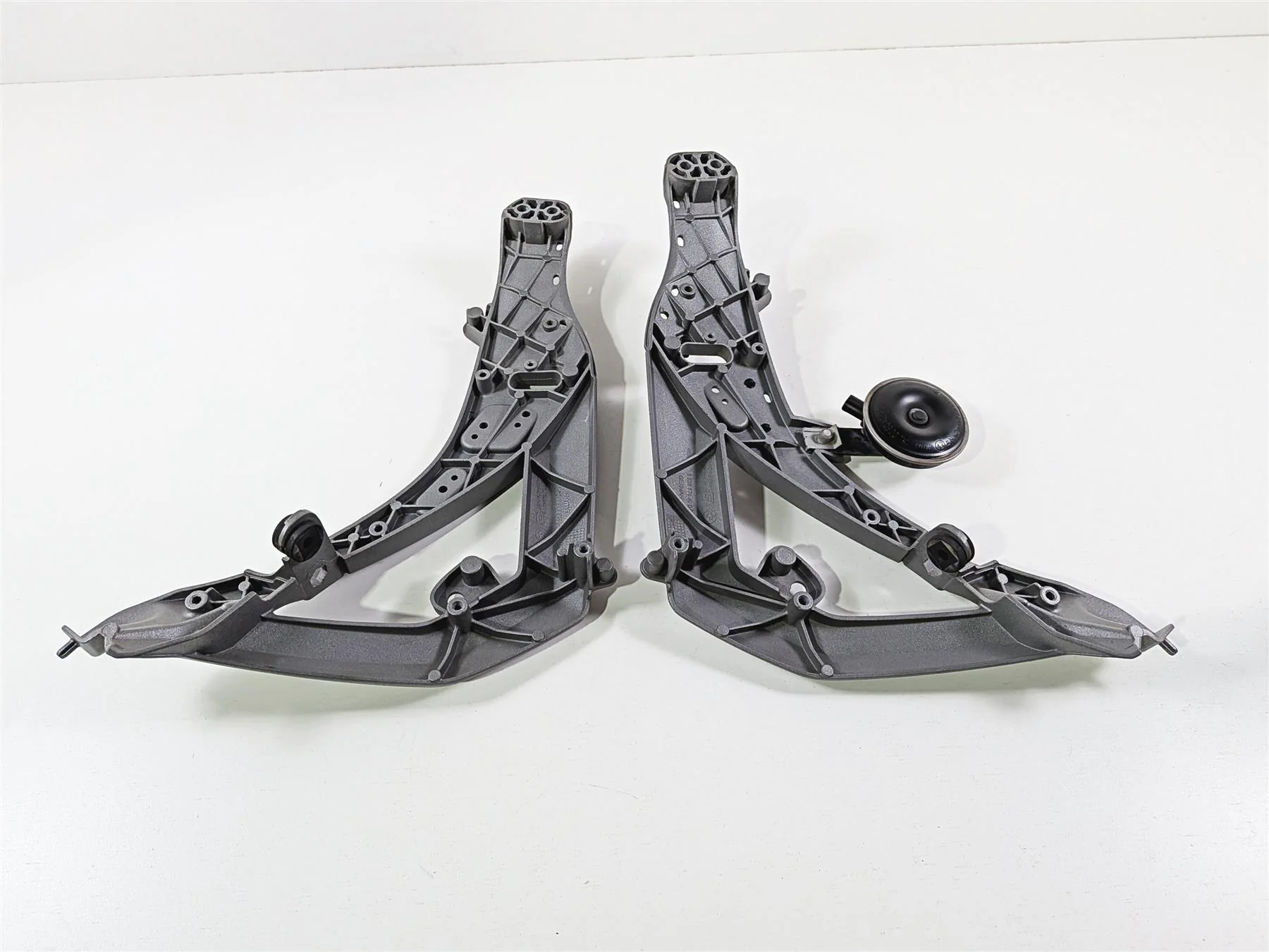 2015 BMW R1200GS K50 Front Left Right Side Stay Mounts Carrier Set 46638528674 - Image 7
