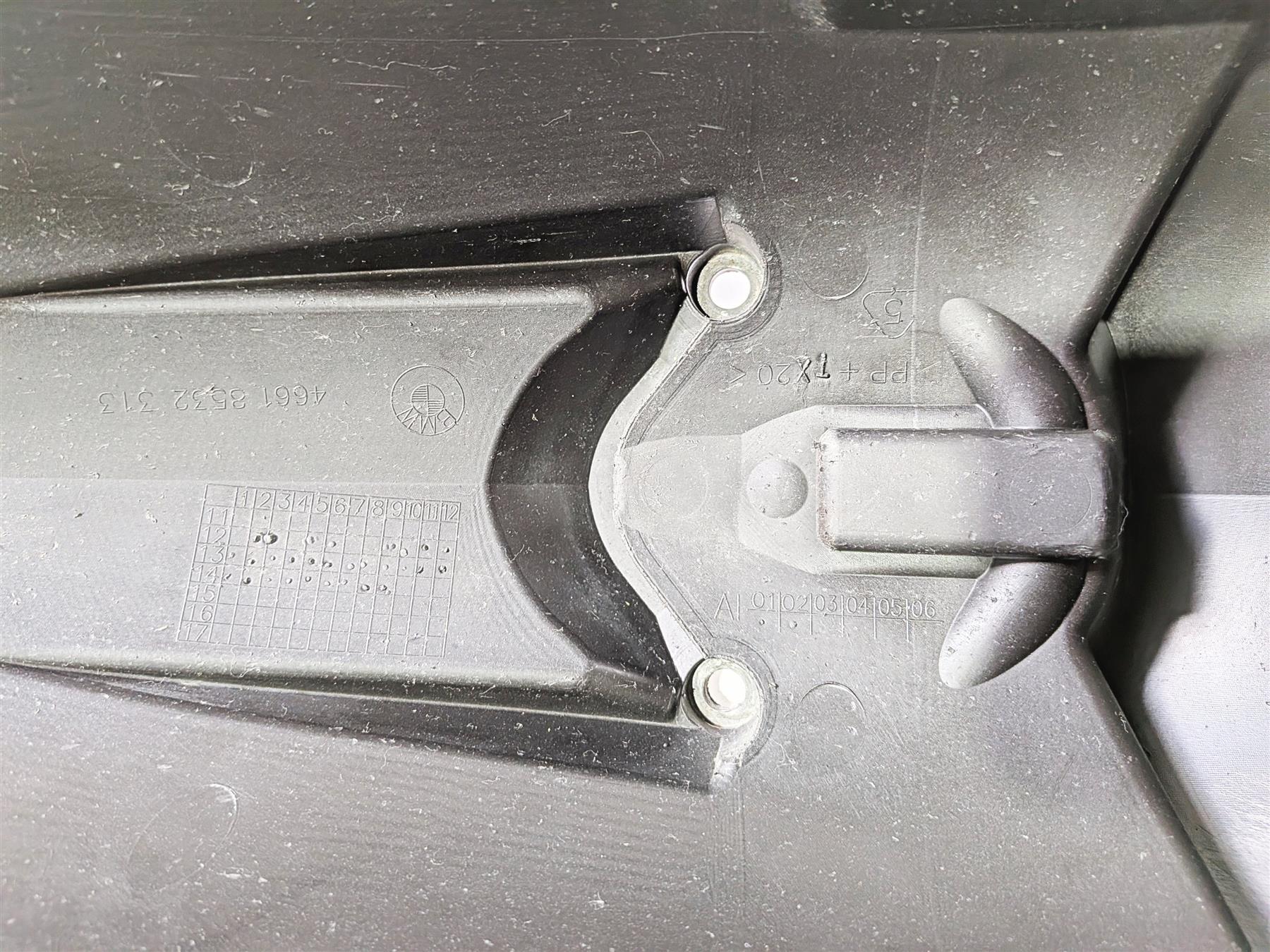 2015 BMW R1200GS  K50 Front Lower Fender -READ 46618532313 - Image 8