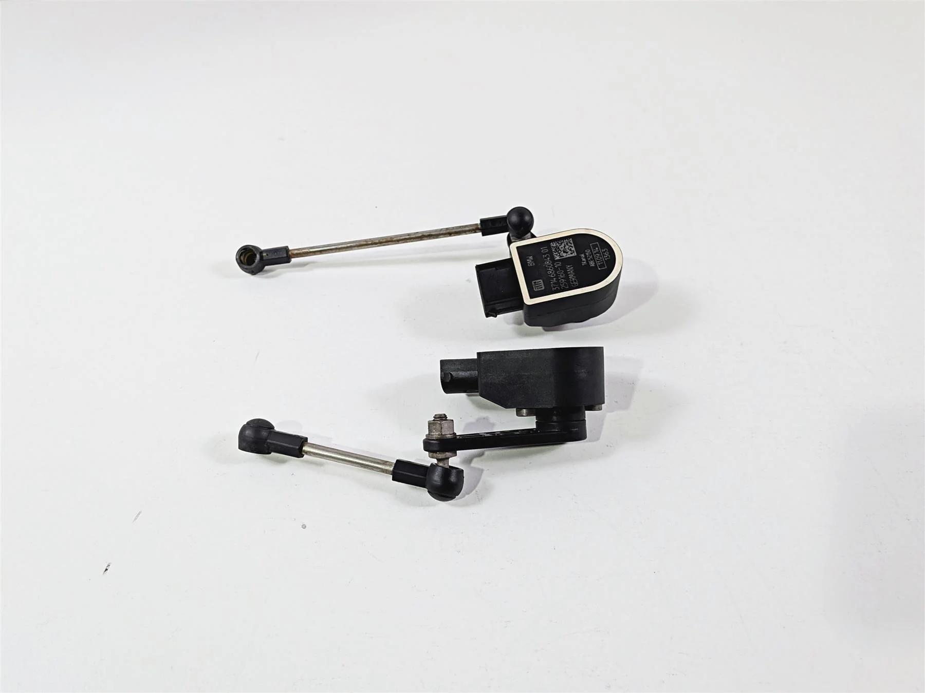 2015 BMW R1200GS K50 Front & Rear Bike Level Leveling Sensor 37146860843 - Image 5