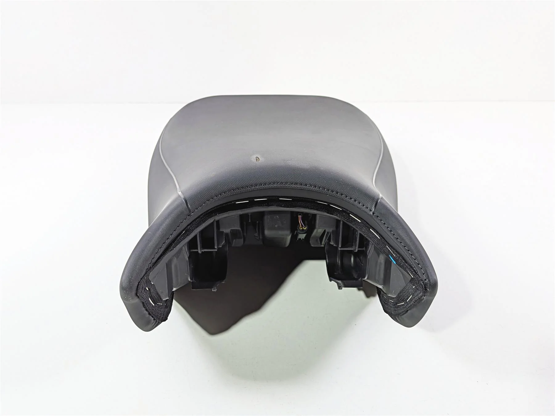 2015 BMW R1200GS  K50 Front Rider Heated Seat Saddle - Cut 52538532736 - Image 6