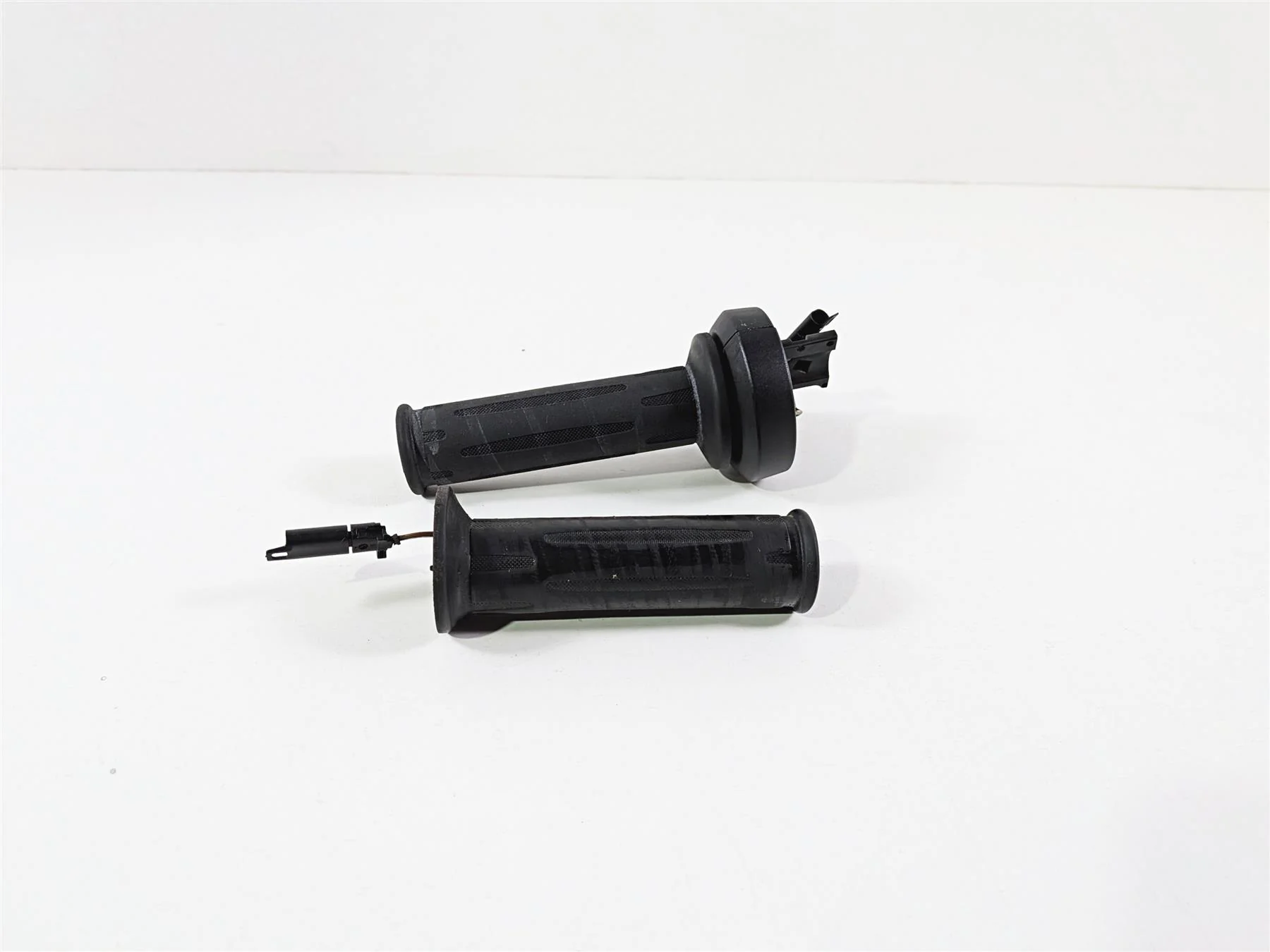 2015 BMW R1200GS K50 Left Right Heated Hand Grip Cruise 61318552124 - Image 6