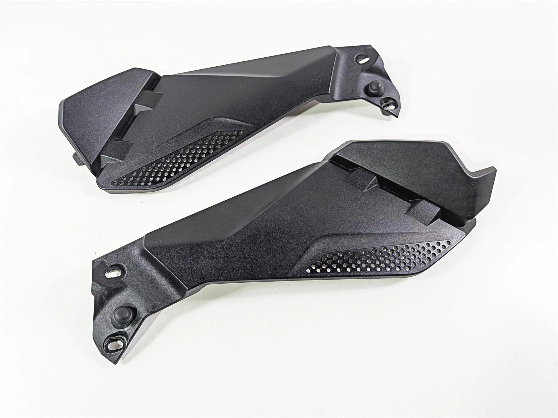 2015 BMW R1200GS  K50 Lower Side Tank Fairing Set READ 46638528676 46638528675