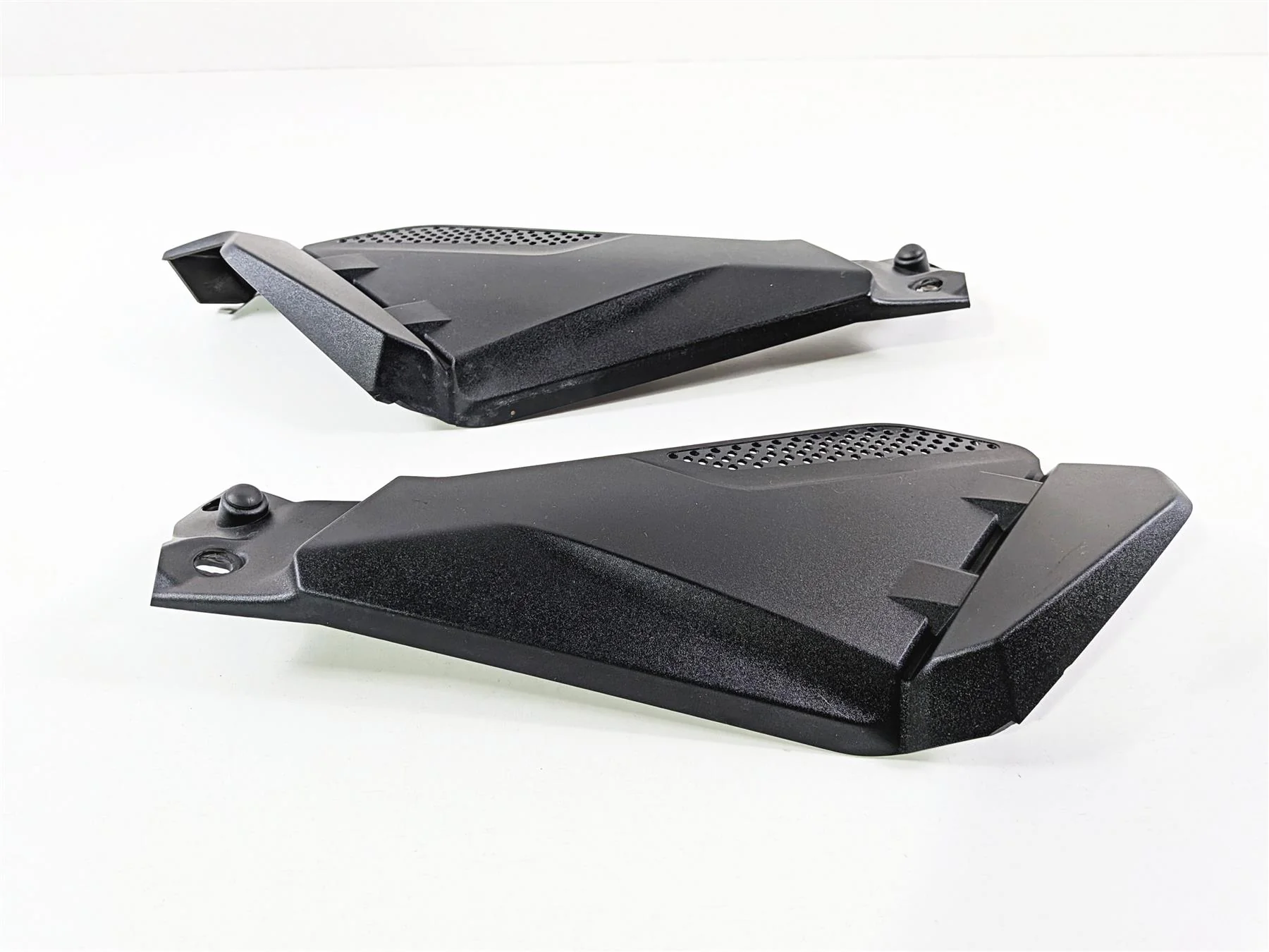 2015 BMW R1200GS  K50 Lower Side Tank Fairing Set READ 46638528676 46638528675 - Image 5