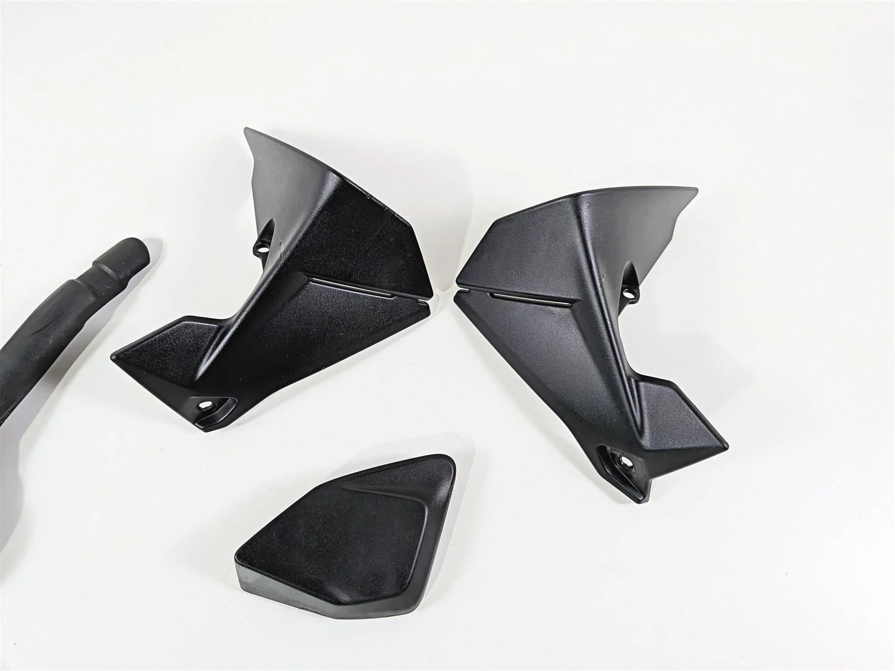 2015 BMW R1200GS  K50 Plastic Frame Infill Cover Deflector Set  46618528678 - Image 4