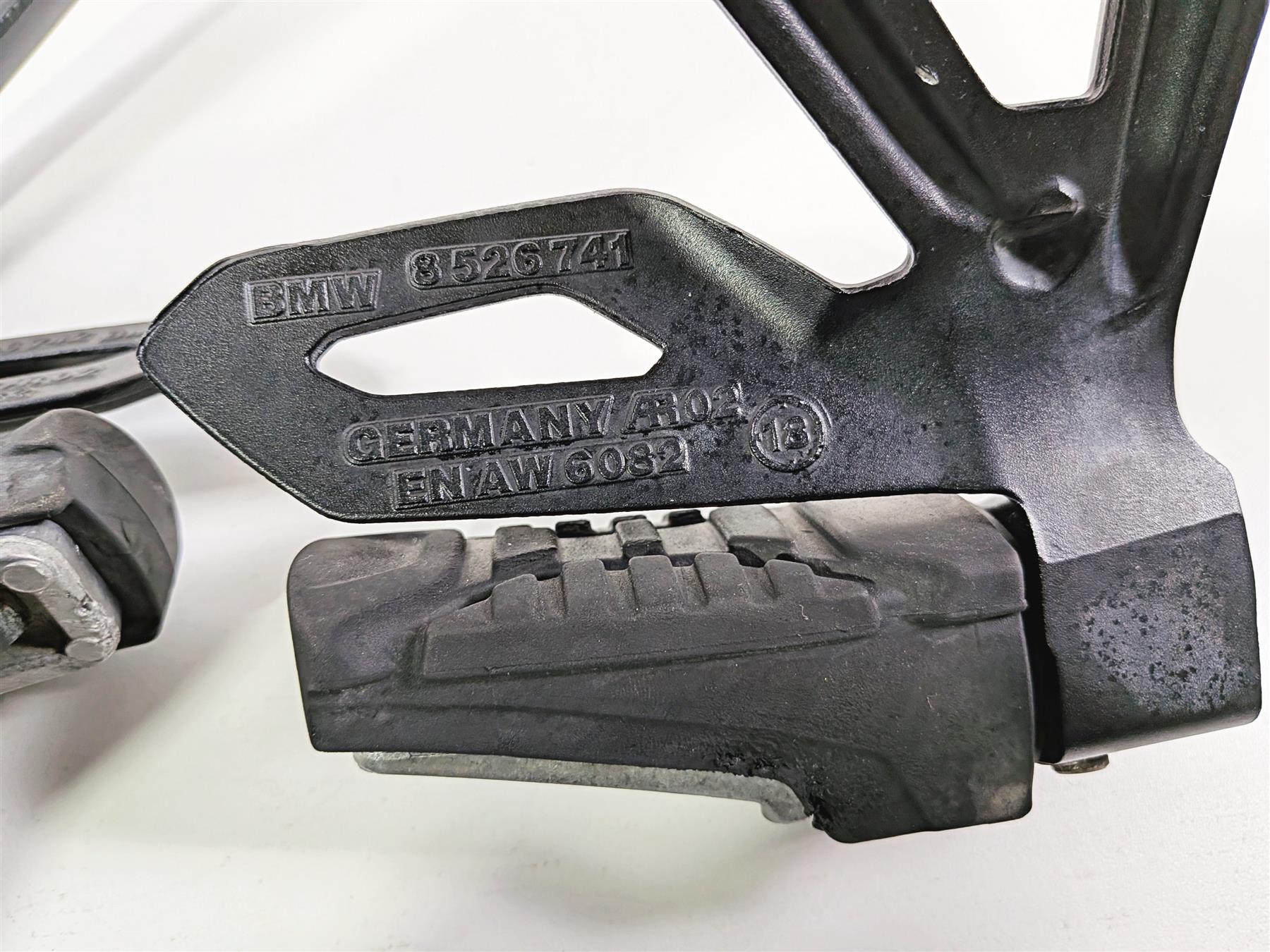 2015 BMW R1200GS  K50 Rear Black Passenger Foot Peg Set 46718526741 46718526742 - Image 10