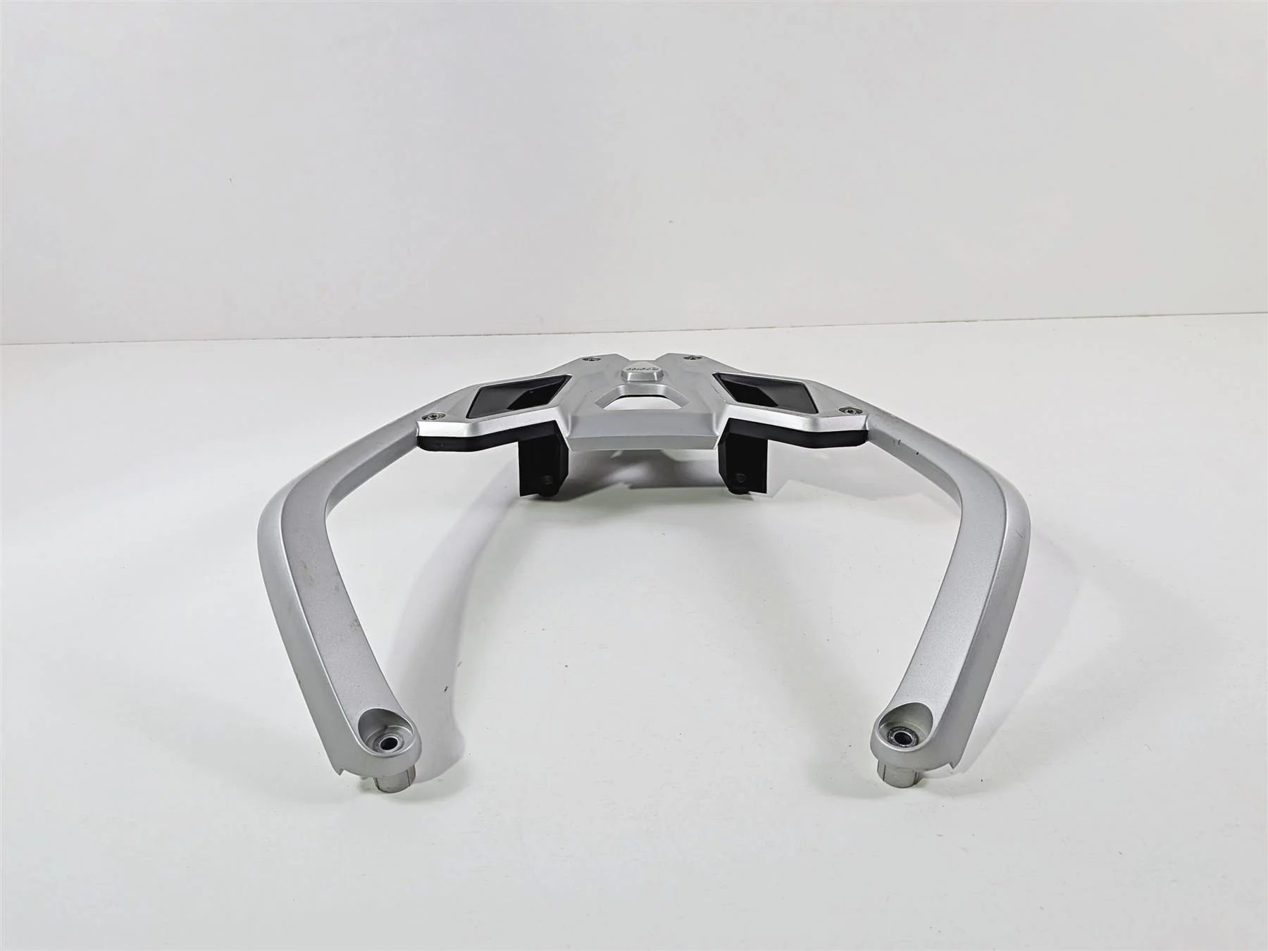 2015 BMW R1200GS  K50 Rear Passenger Grab Handle Rack 46548536955 - Image 5