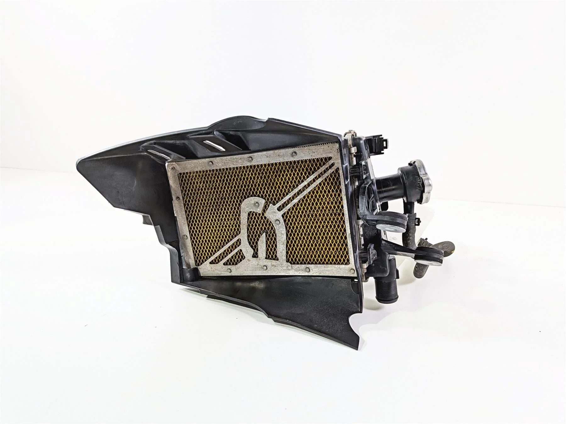 2015 BMW R1200GS  K50 Right Left Radiator Fan & Covers -No Leaks 17118546416 - Image 15