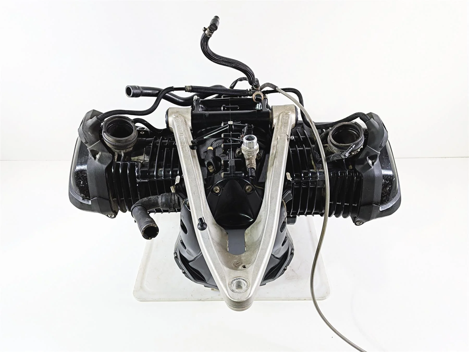 2015 BMW R1200GS  K50 Running 122EN Engine Motor -Video 11008389103 - Image 3