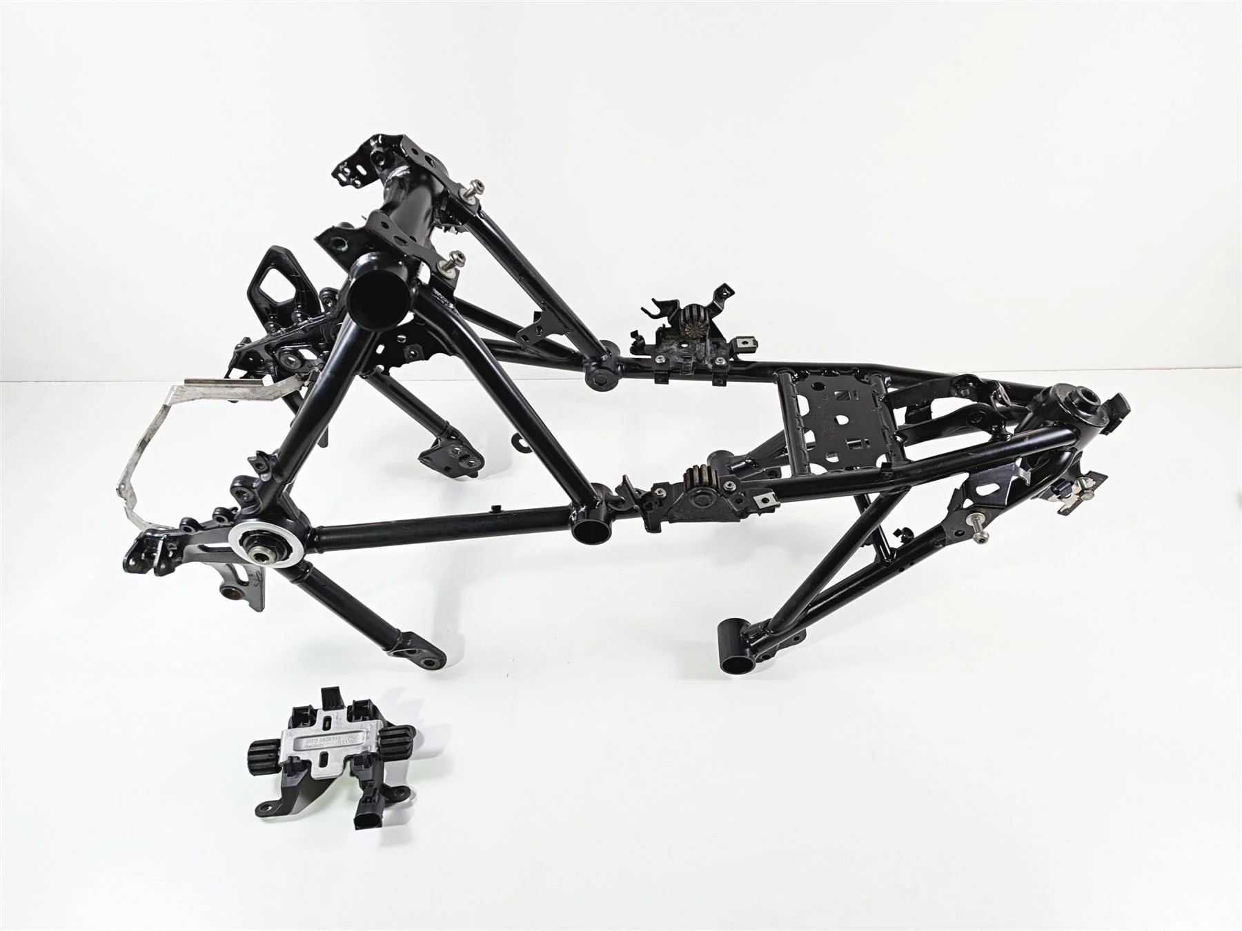 2015 BMW R1200GS  K50 Straight Black Main Frame Chassis With Clean California Title 46519444974