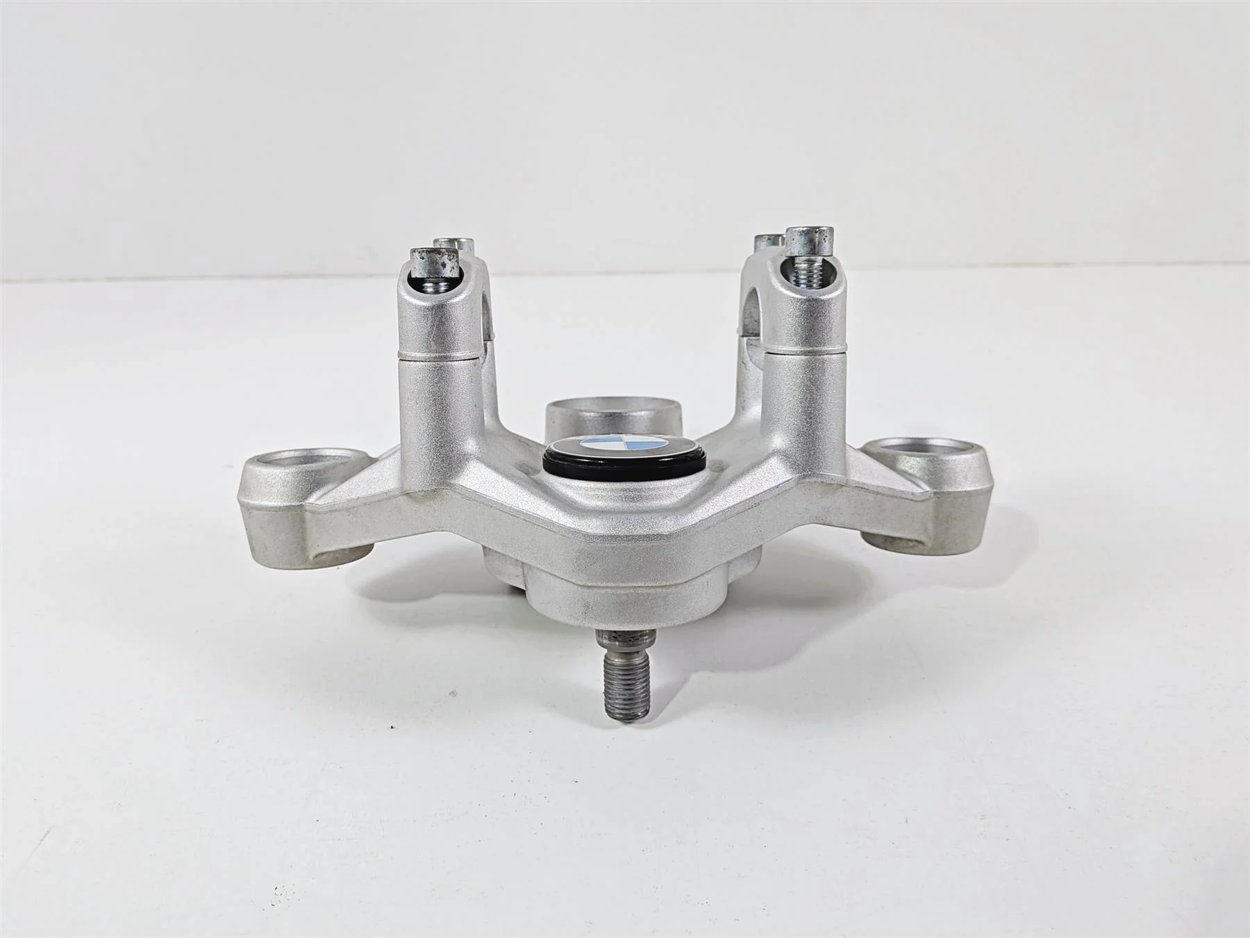2015 BMW R1200GS  K50 Upper Triple Tree Steering Clamp 31428555849 - Image 2
