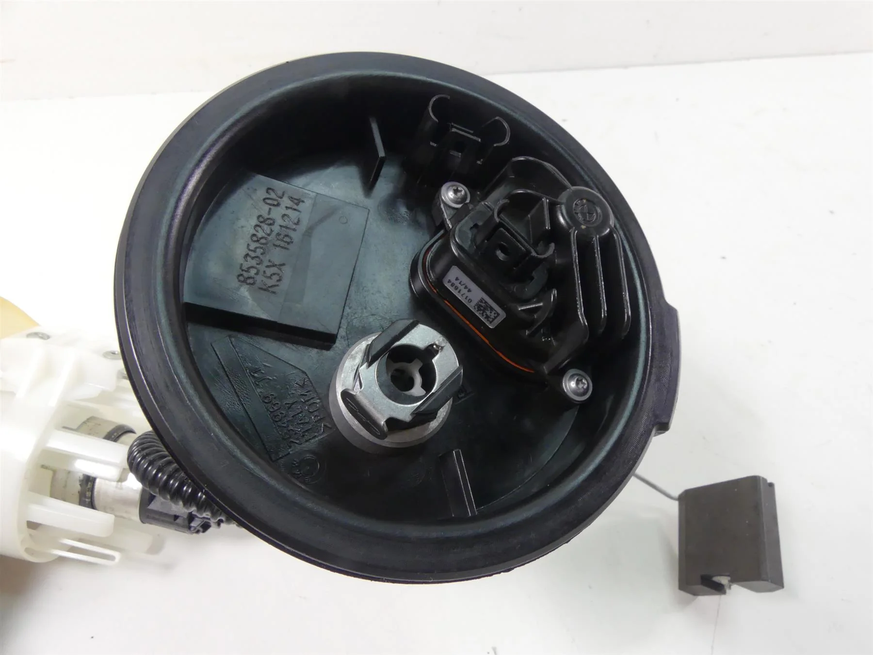 2015 BMW R1200RT K52 Fuel Gas Petrol Pump - Tested 1614835828 - Image 10